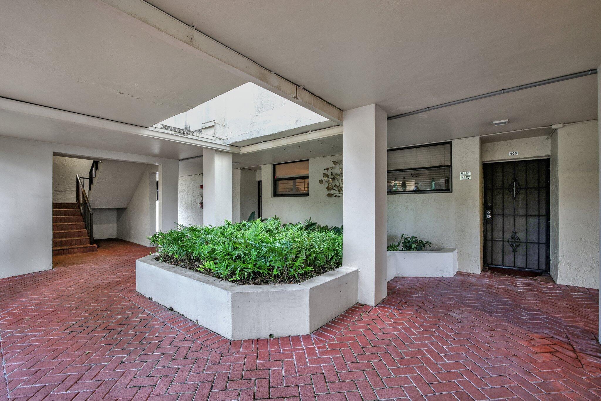 110 Lake Emerald Drive 306