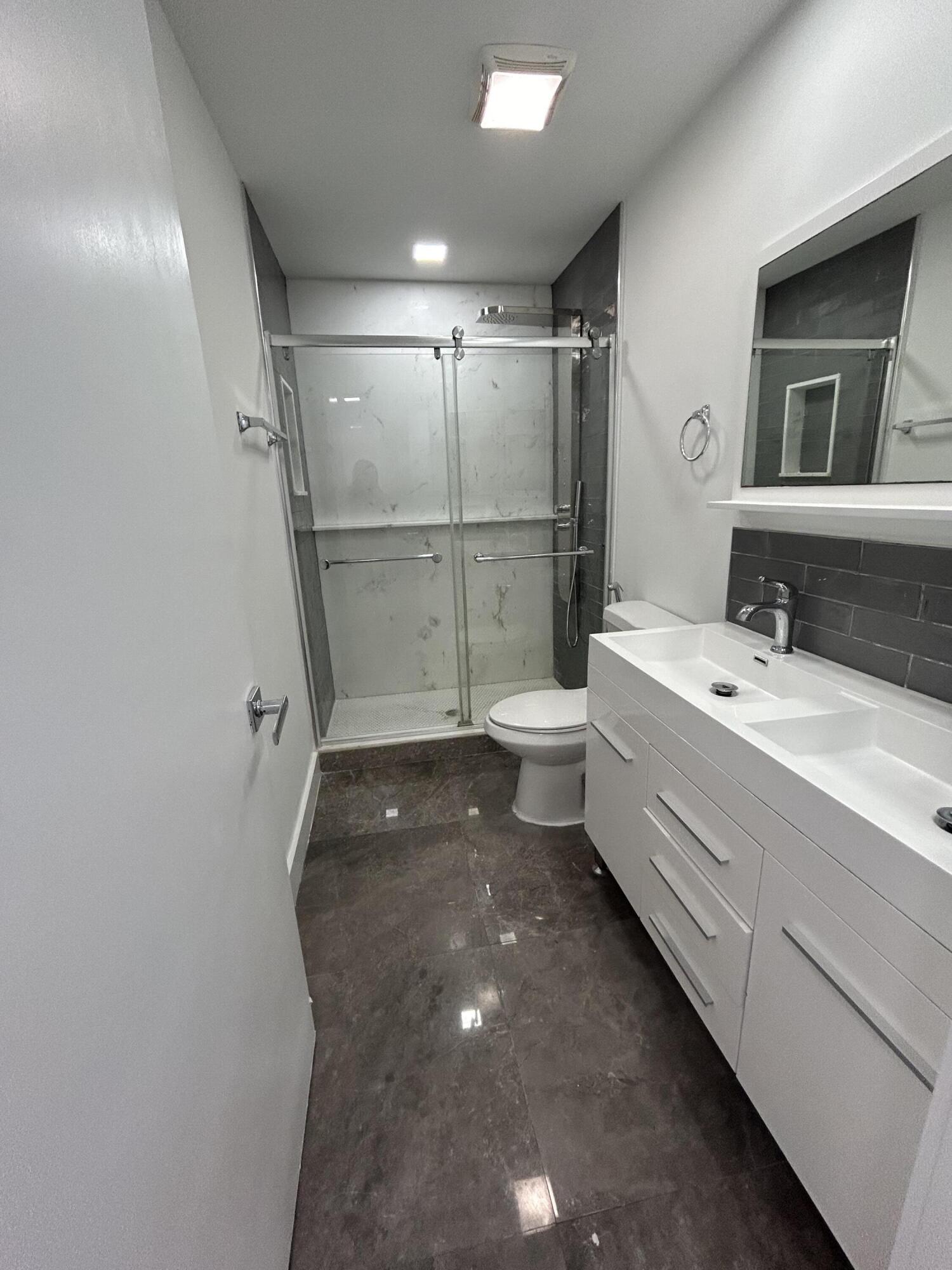 7793 Courtyard Run W 188