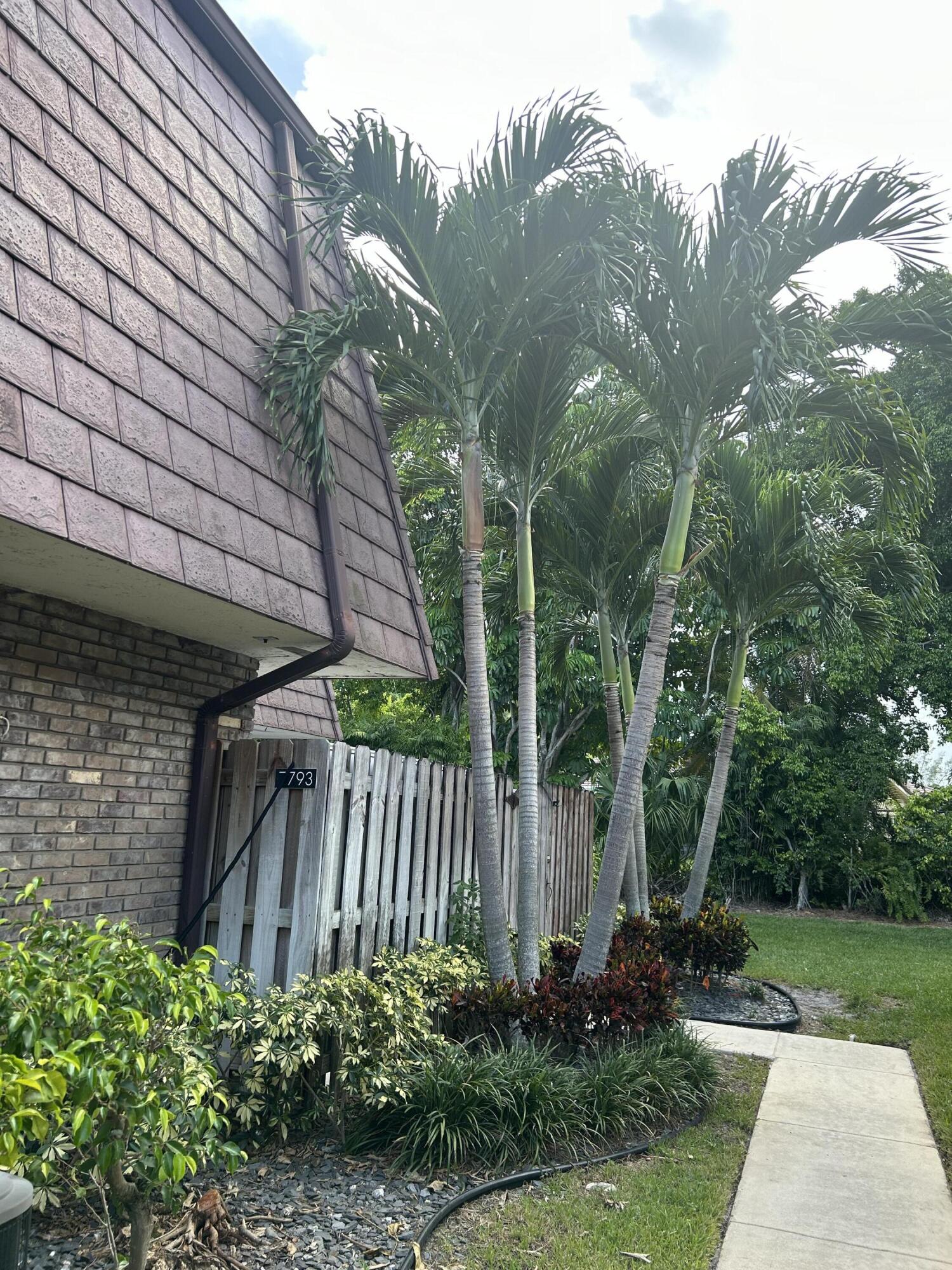 7793 Courtyard Run W 188