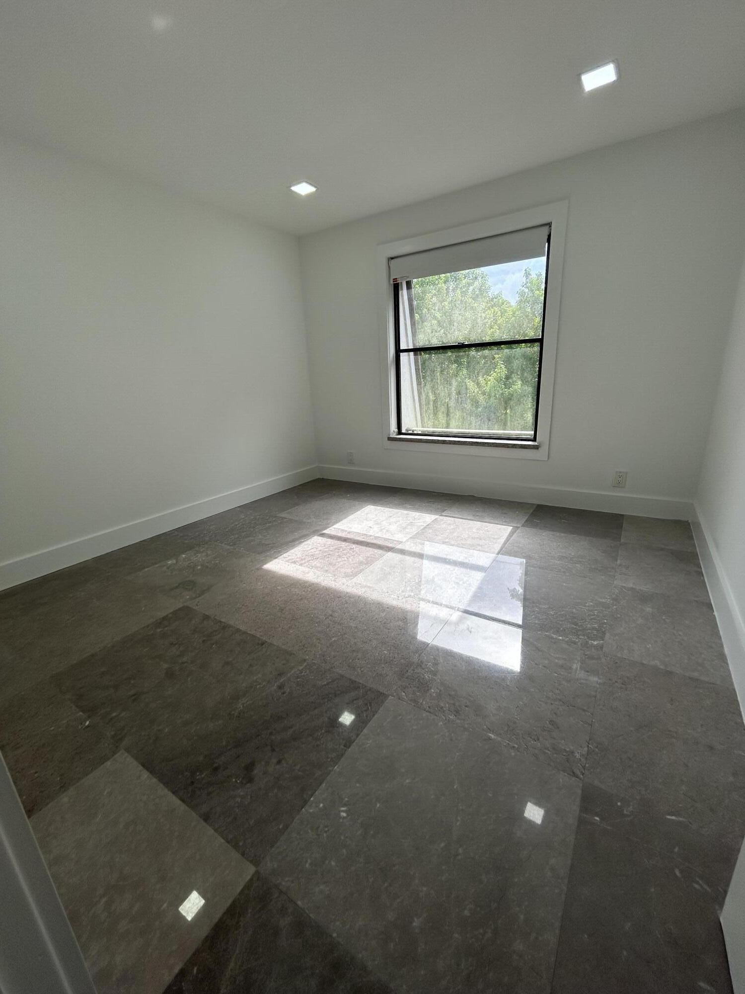 7793 Courtyard Run W 188