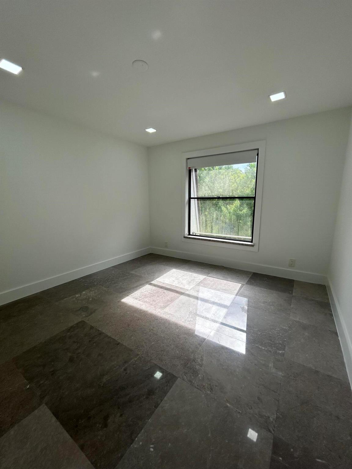 7793 Courtyard Run W 188