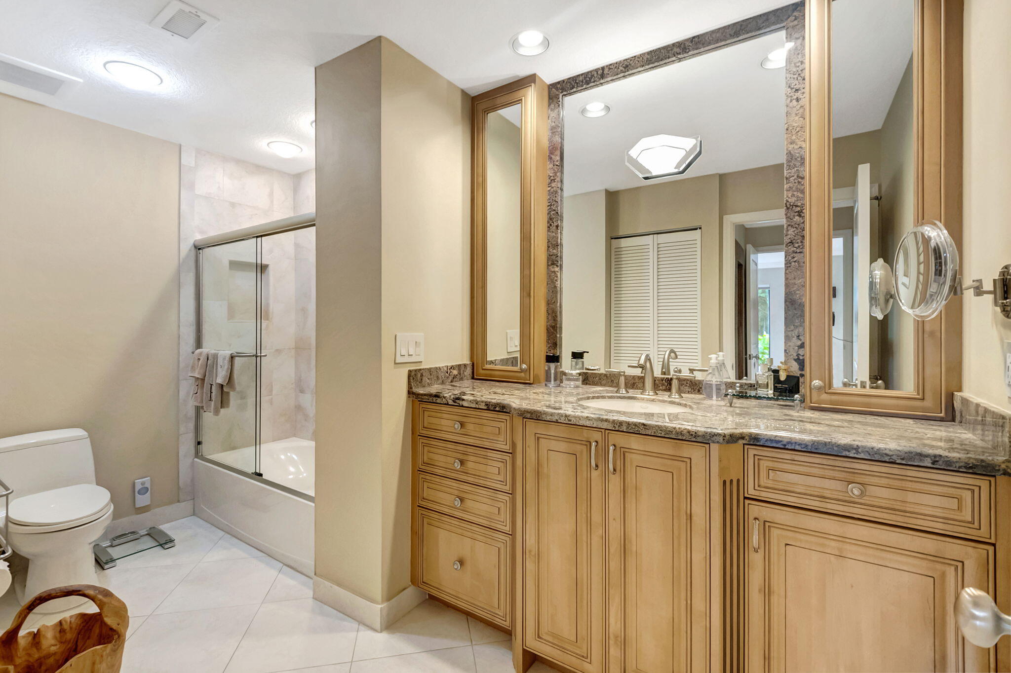 9307 Pecky Cypress Lane 17 H