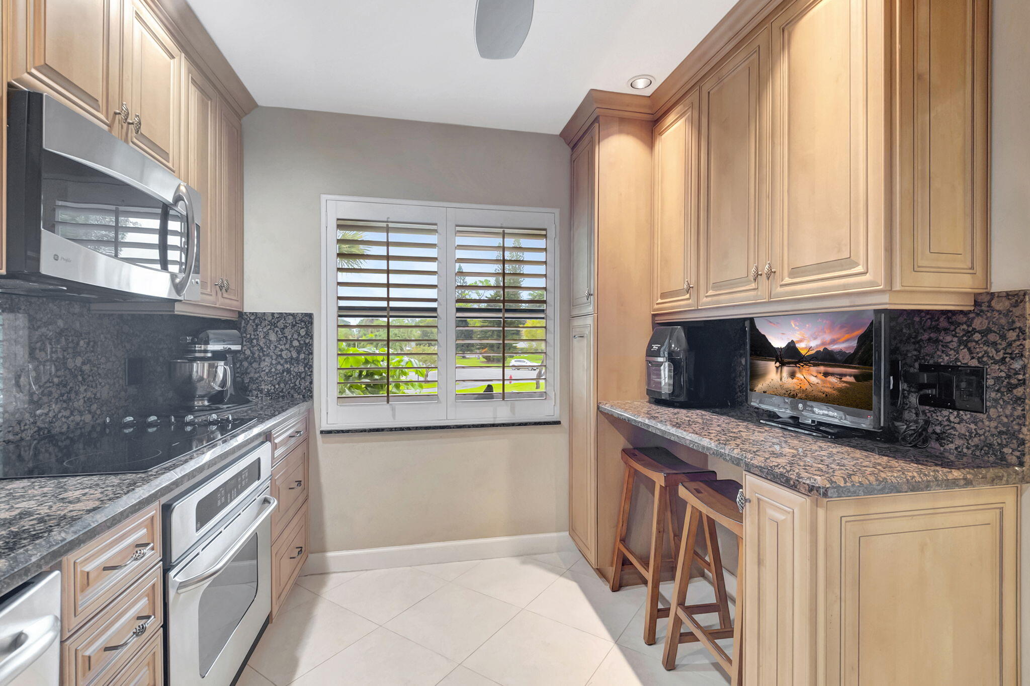 9307 Pecky Cypress Lane 17 H