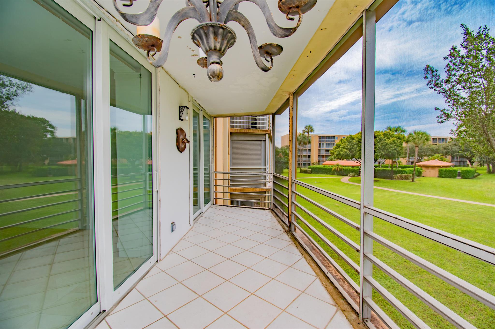 5201 NW 2nd Avenue 2090