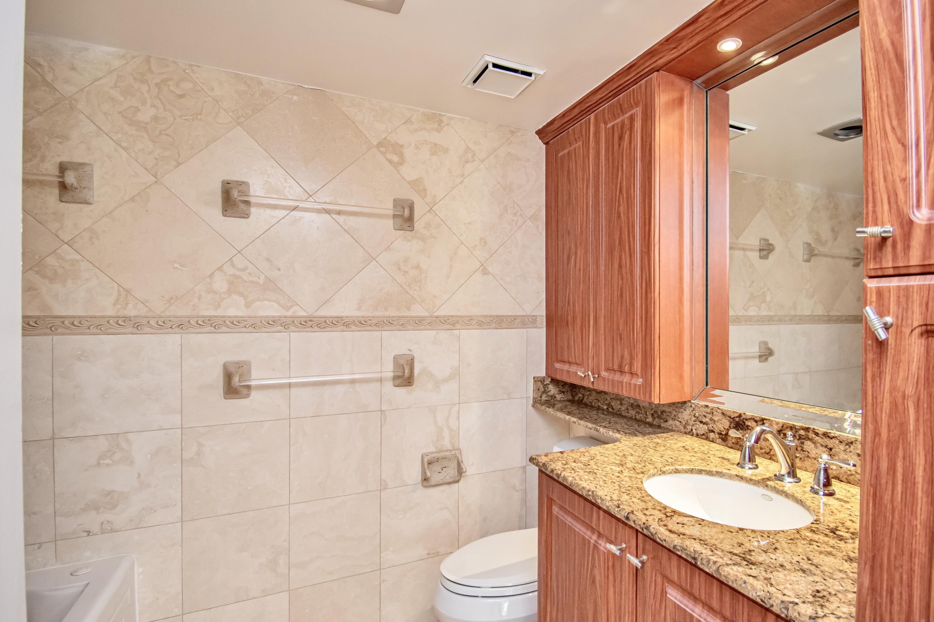 5201 NW 2nd Avenue 2090