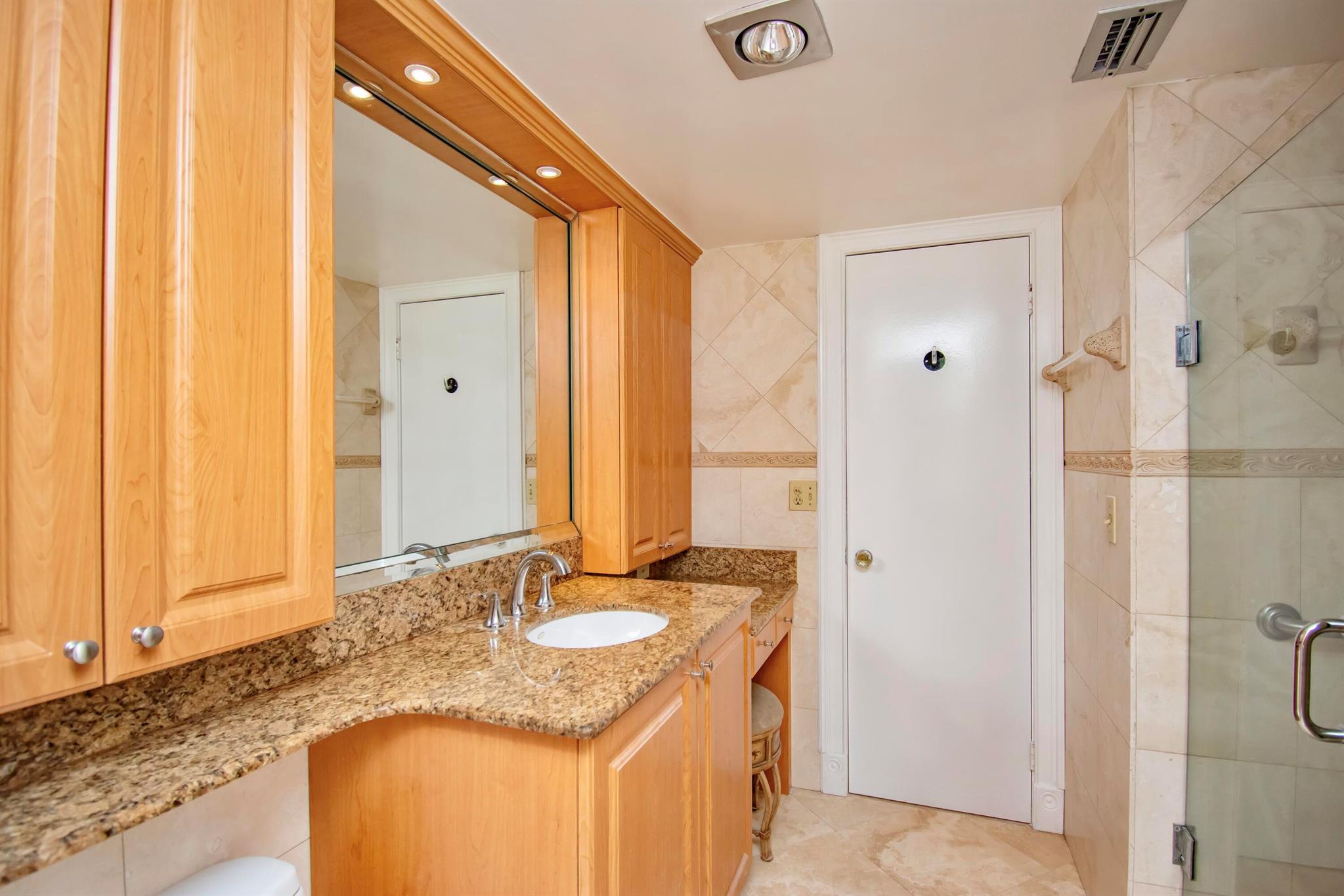 5201 NW 2nd Avenue 2090