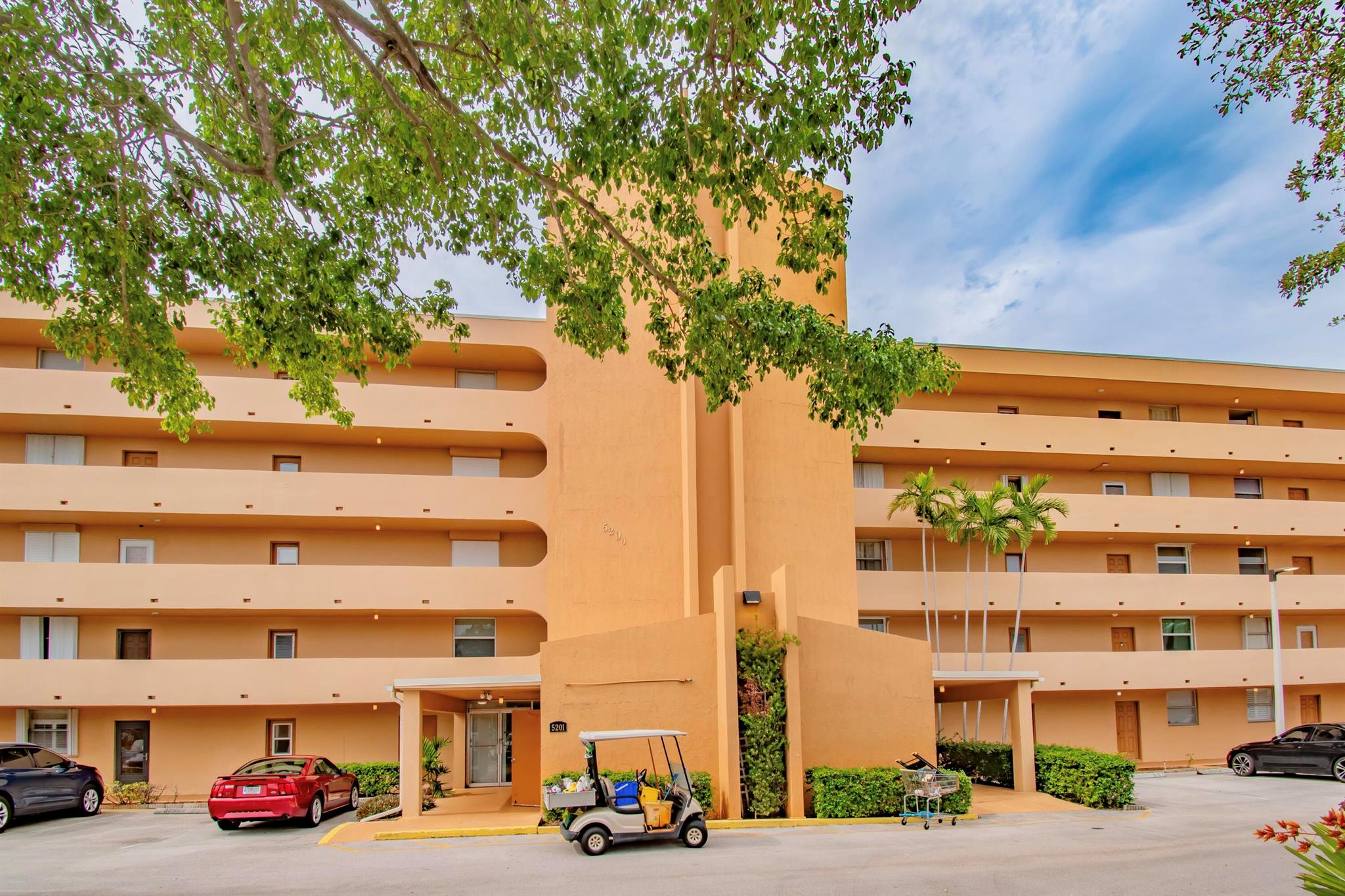 5201 NW 2nd Avenue 2090