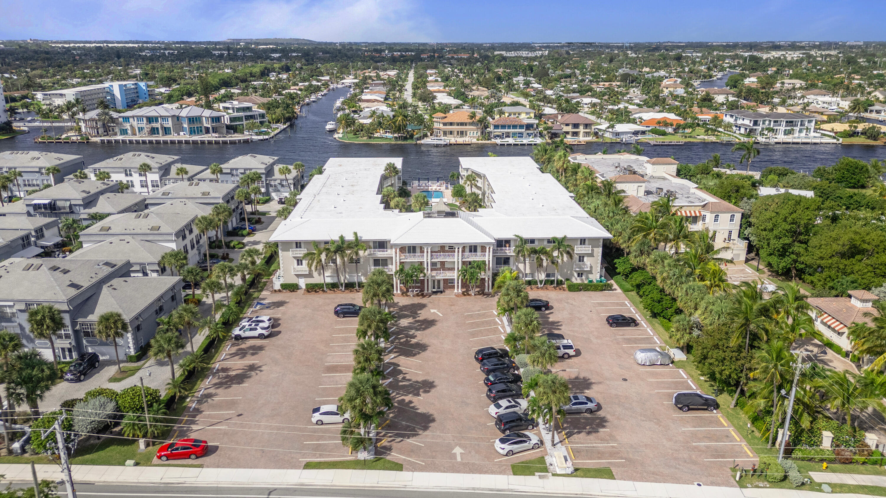 1198 Hillsboro Mile 110