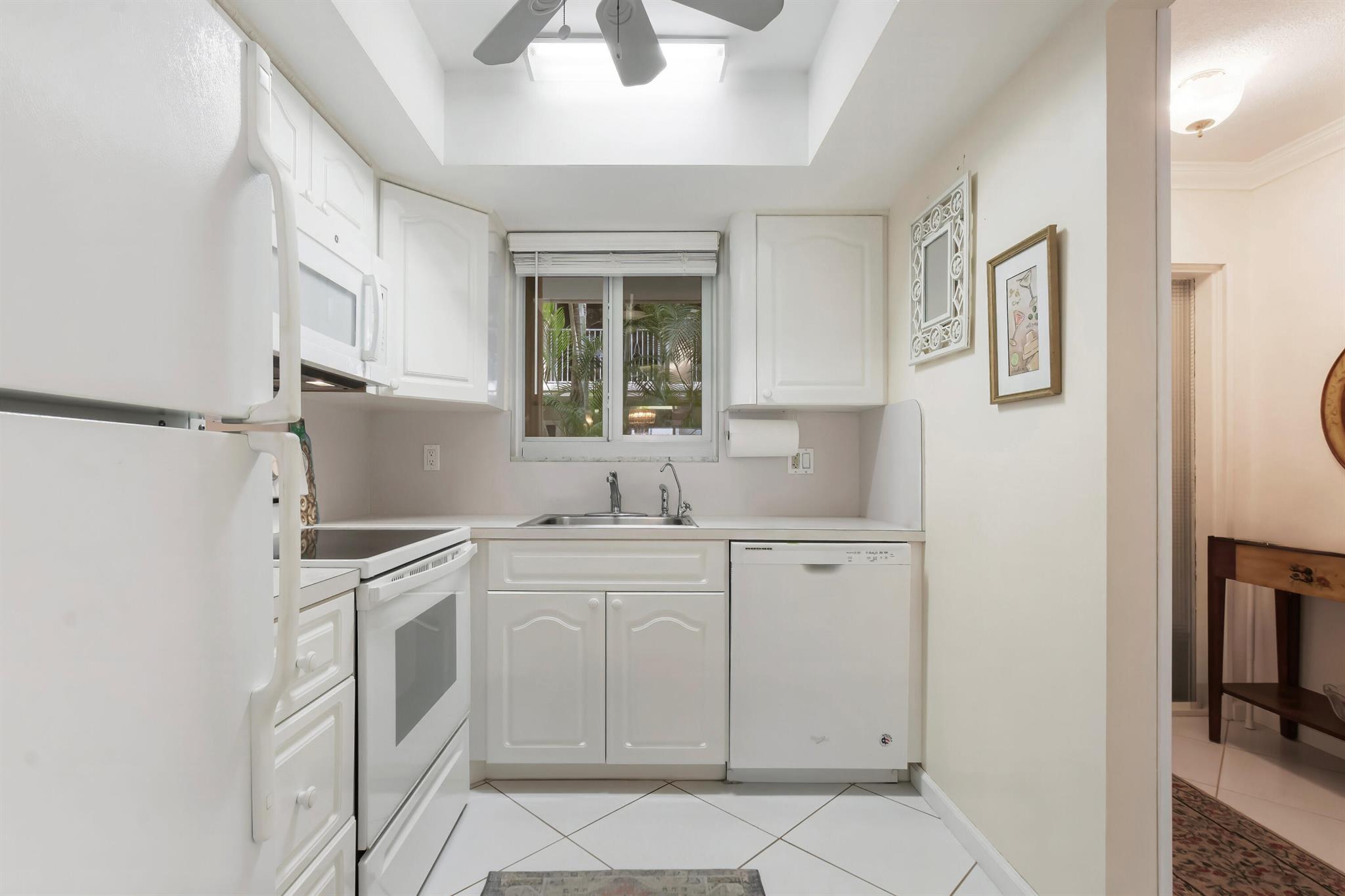 1198 Hillsboro Mile 110