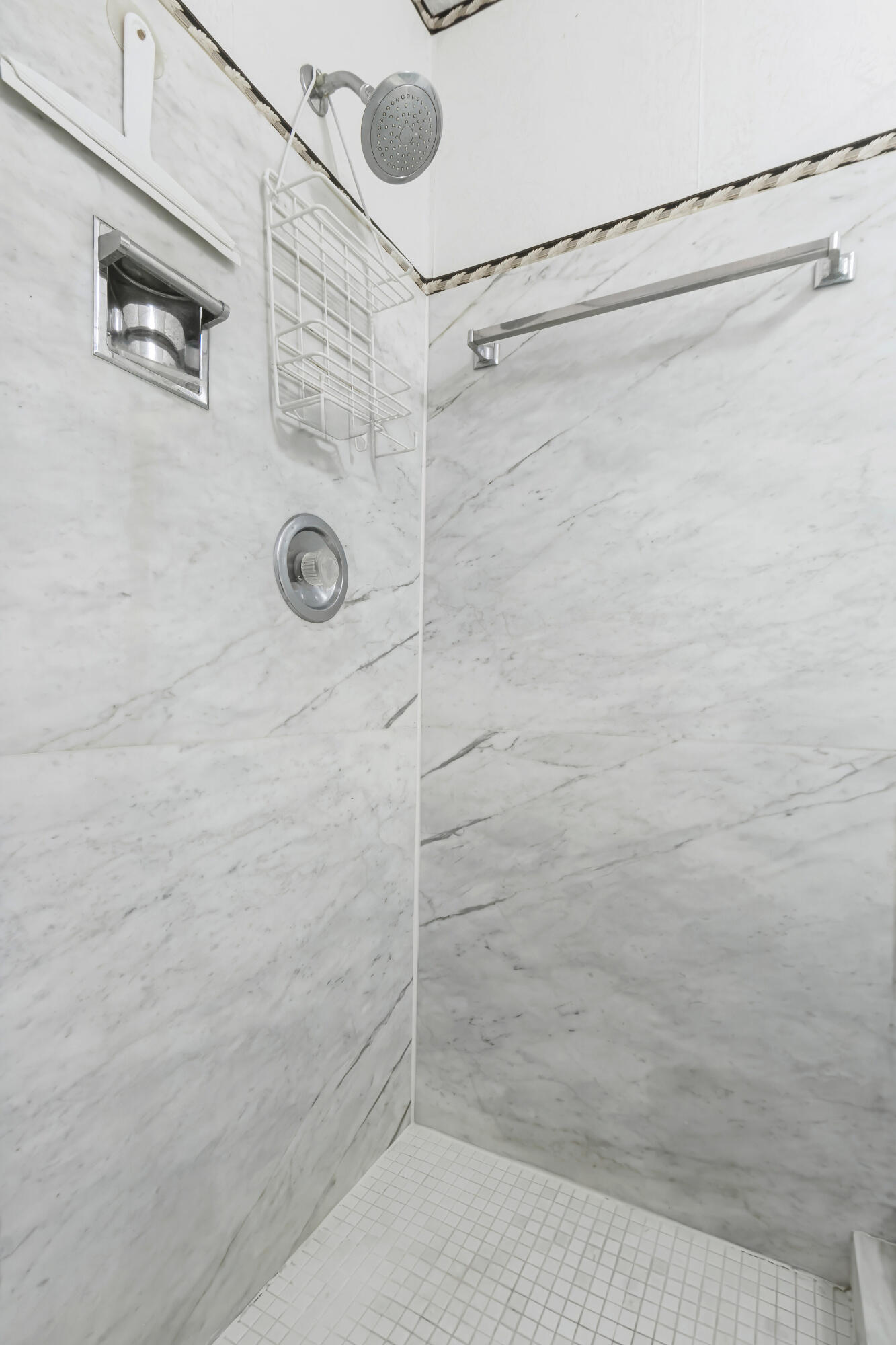 1198 Hillsboro Mile 110