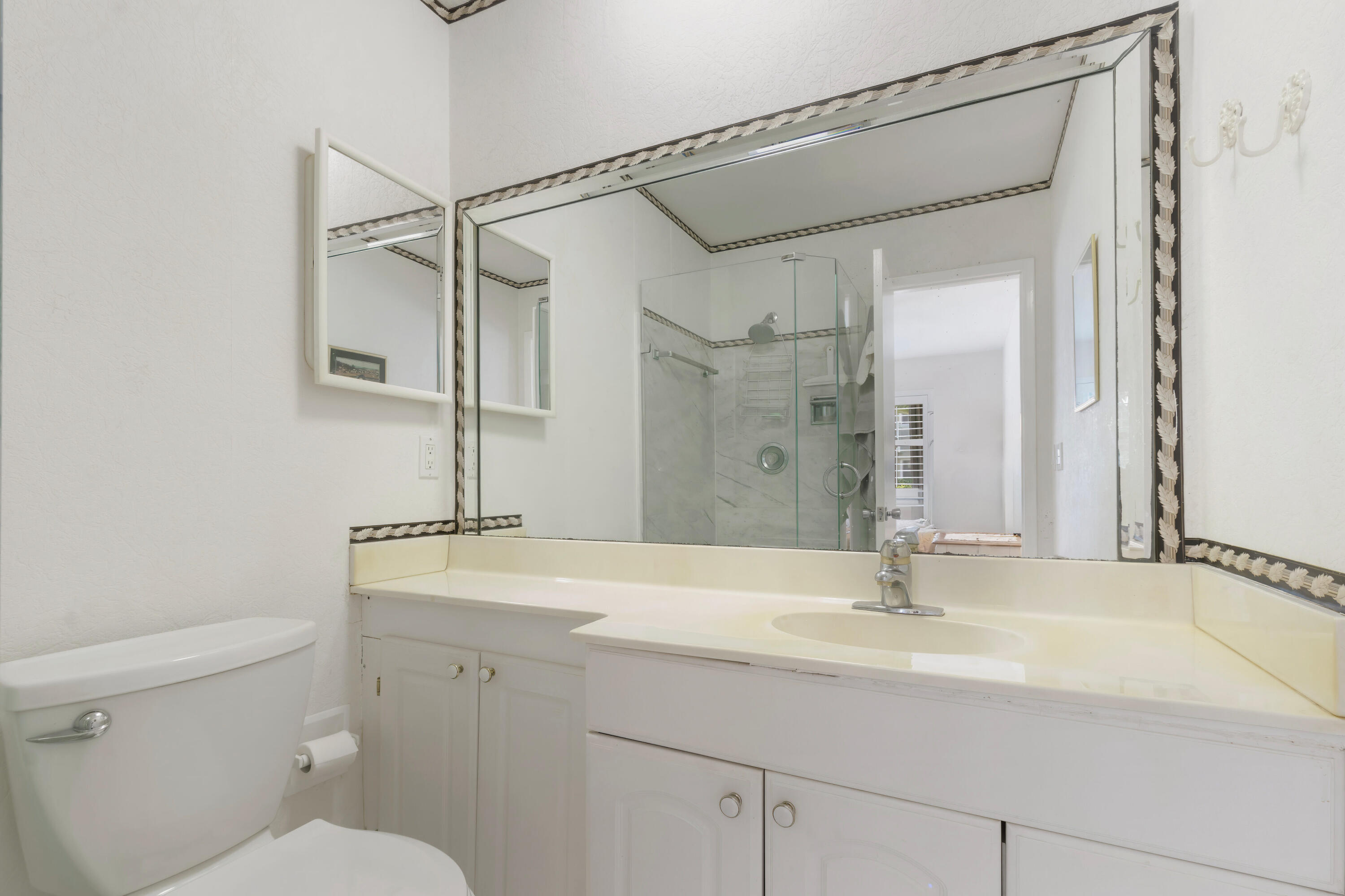 1198 Hillsboro Mile 110