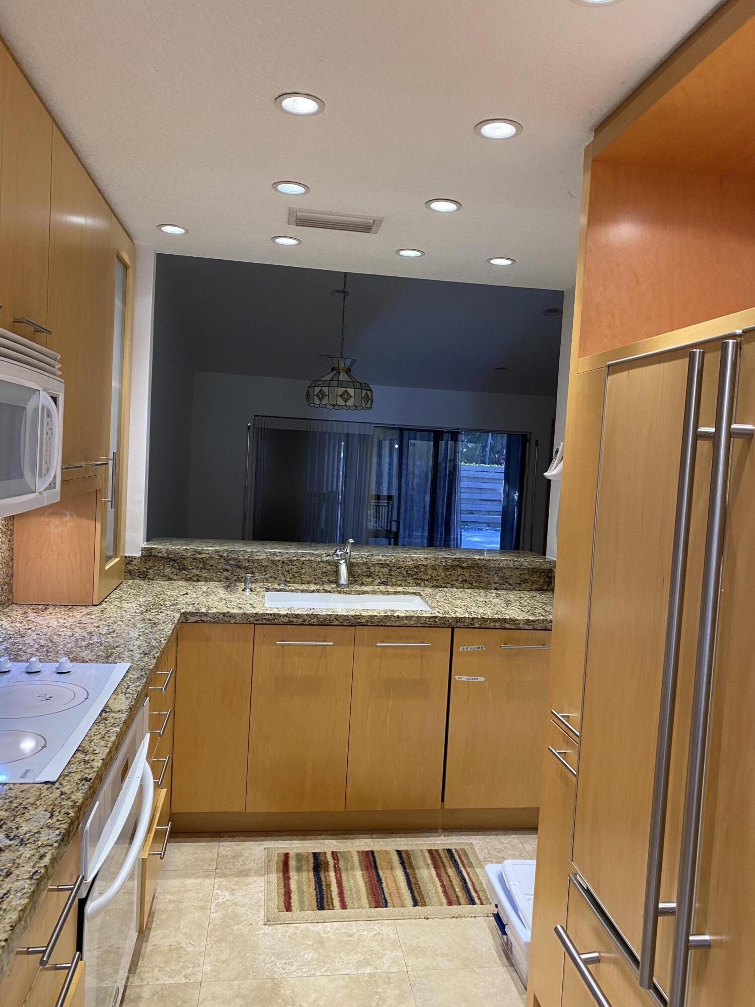 21587 Altamira Avenue