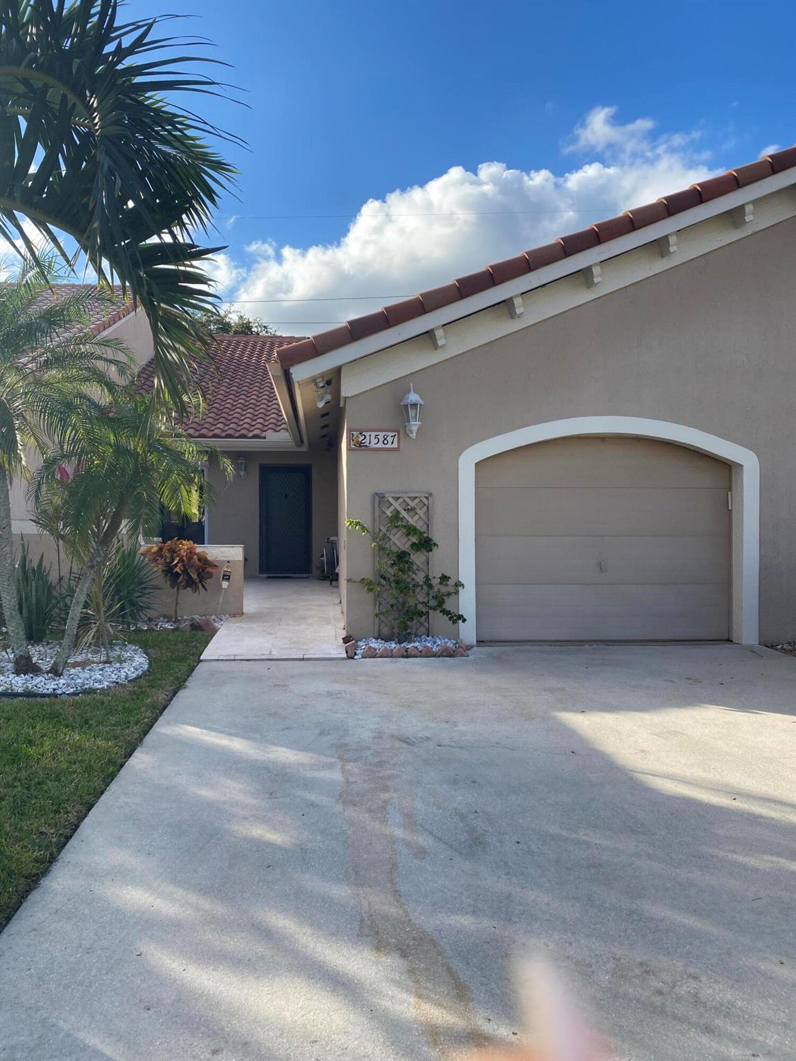 21587 Altamira Avenue