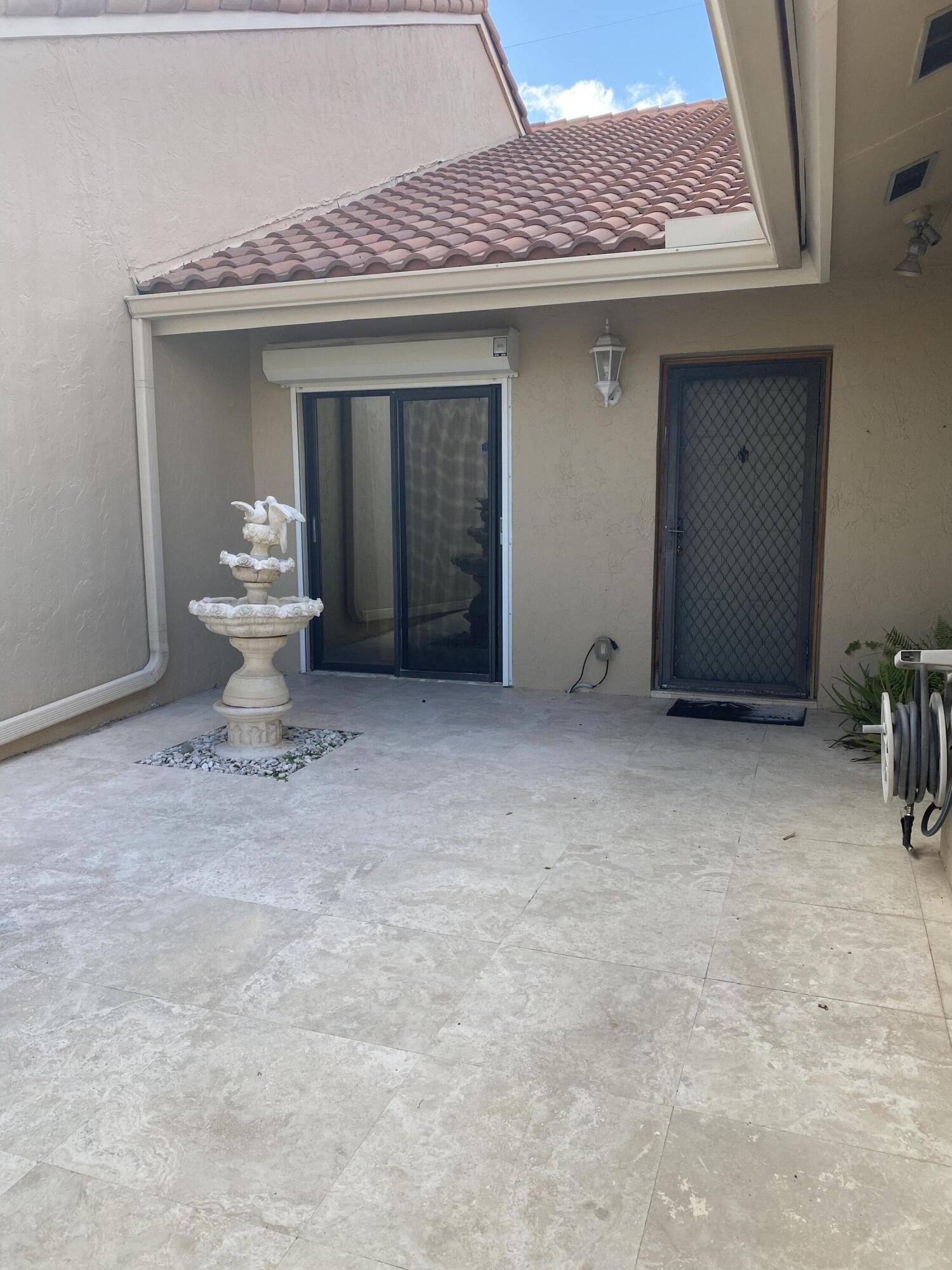 21587 Altamira Avenue