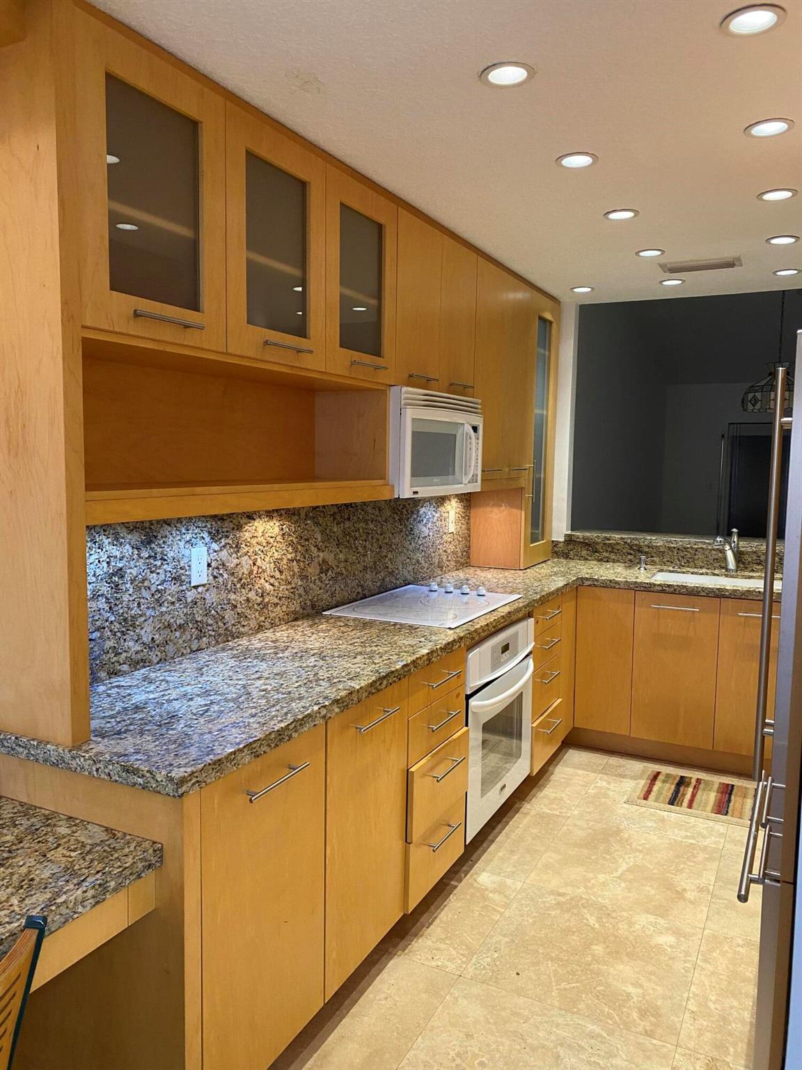 21587 Altamira Avenue