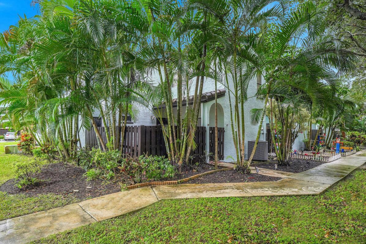 22388 Pineapple Walk Drive