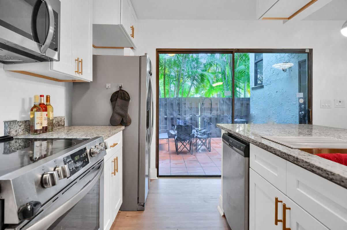 22388 Pineapple Walk Drive