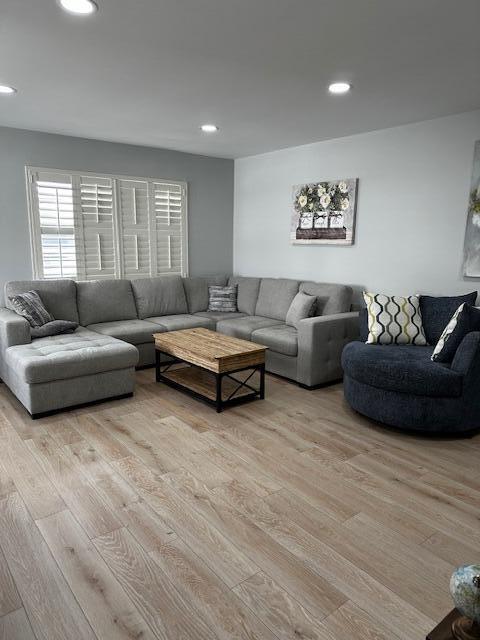 698 Normandy O Lane O