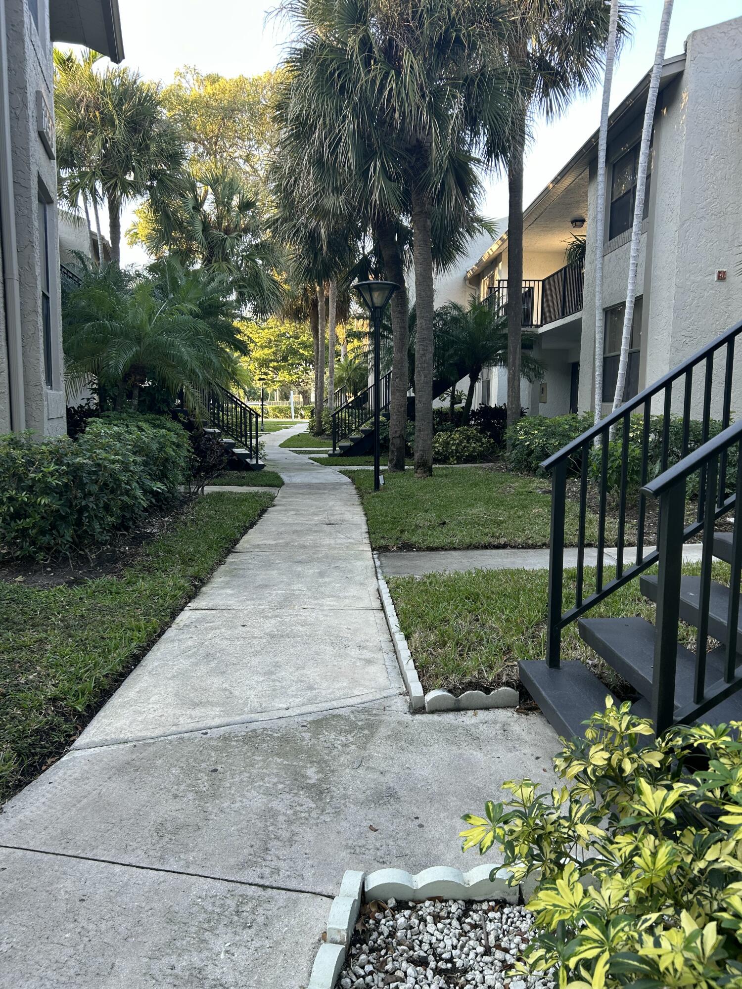 1256 S Military Trail 916