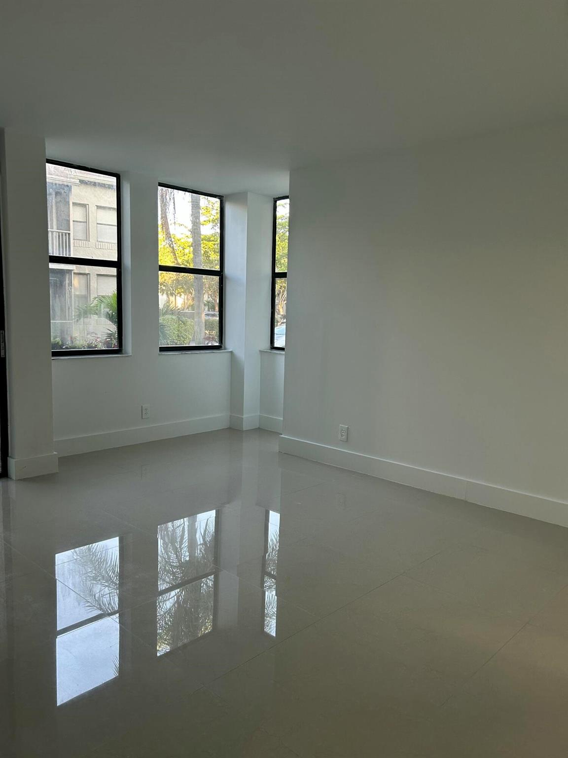 1256 S Military Trail 916