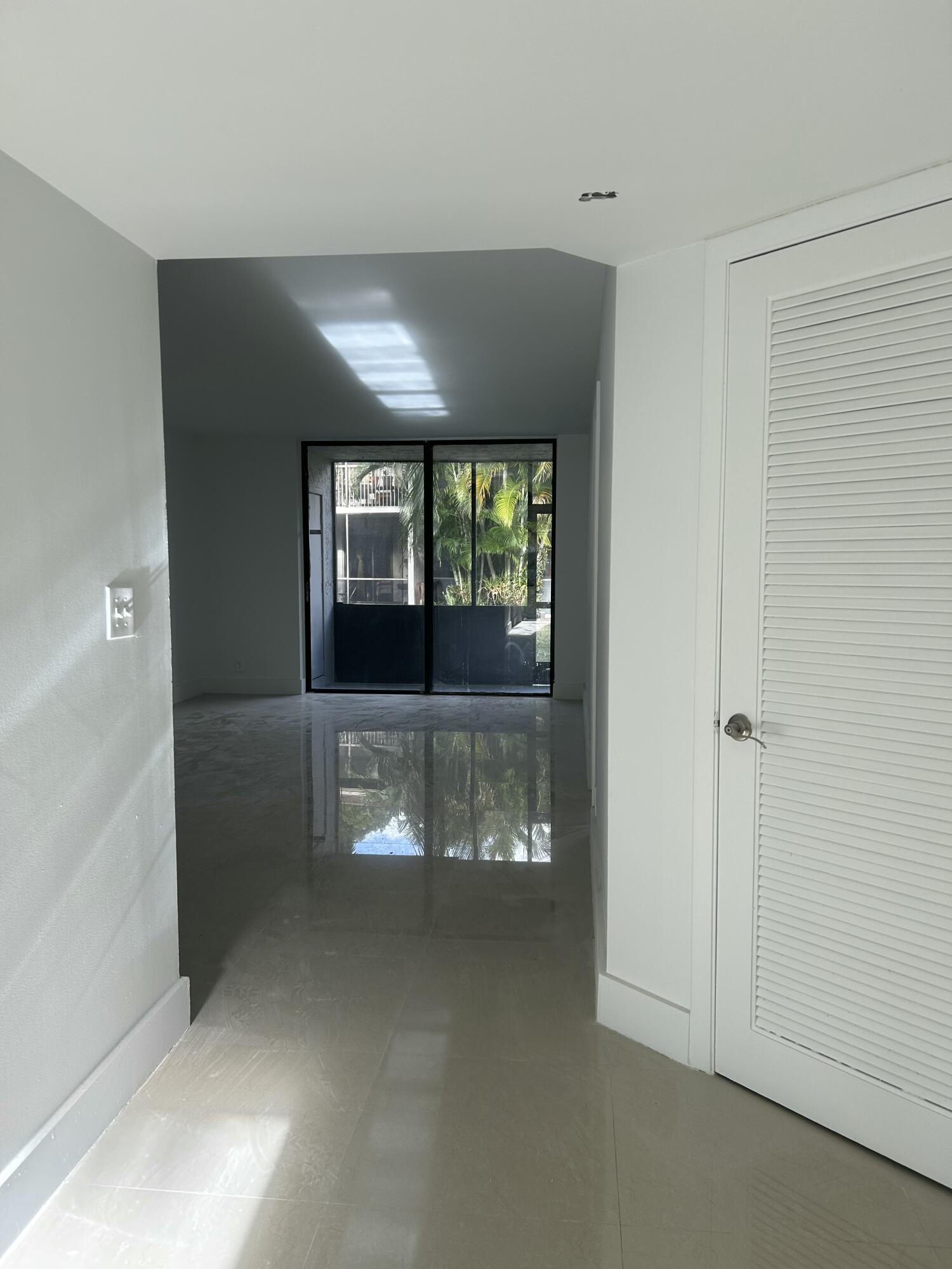 1256 S Military Trail 916