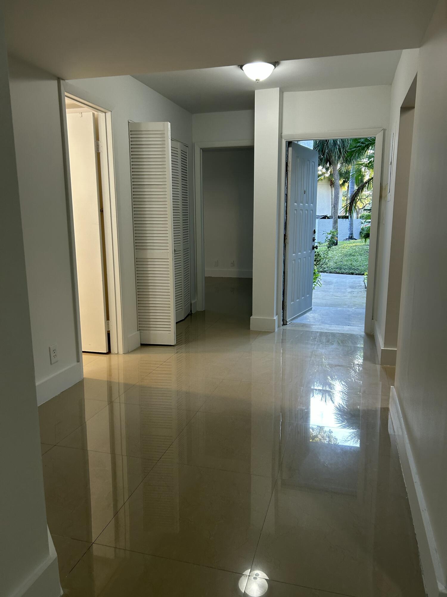 1256 S Military Trail 916