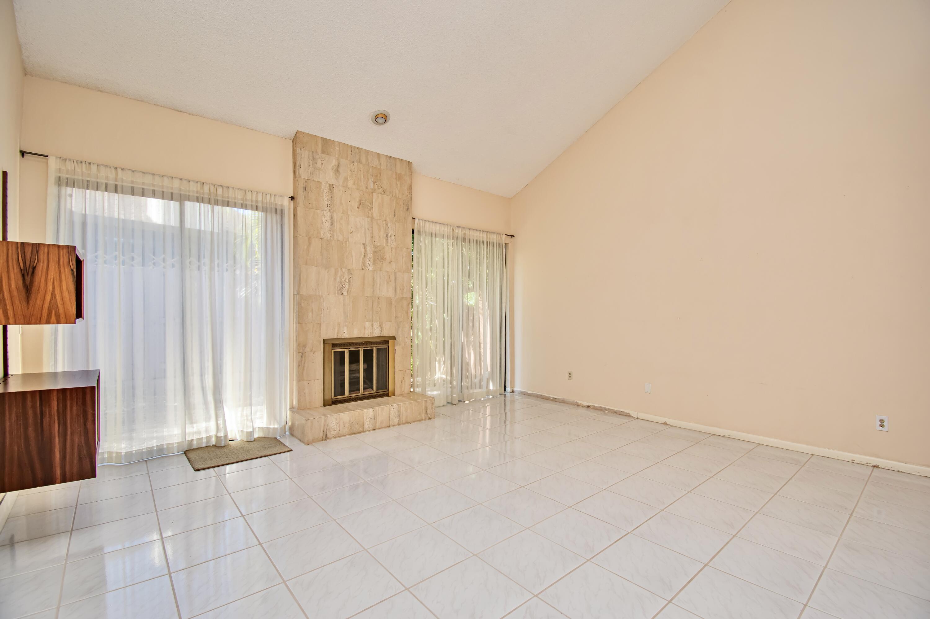7671 Sierra Terrace W