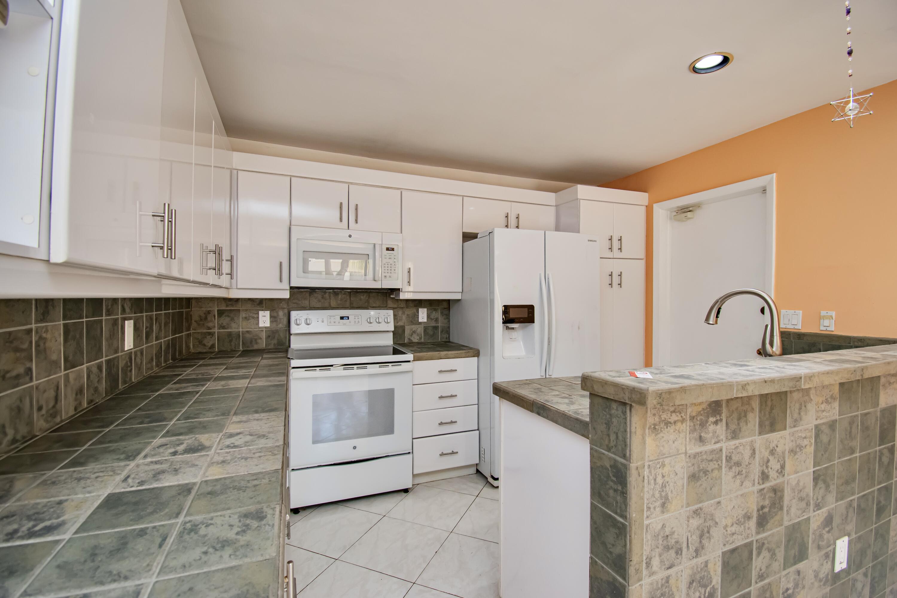 7671 Sierra Terrace W