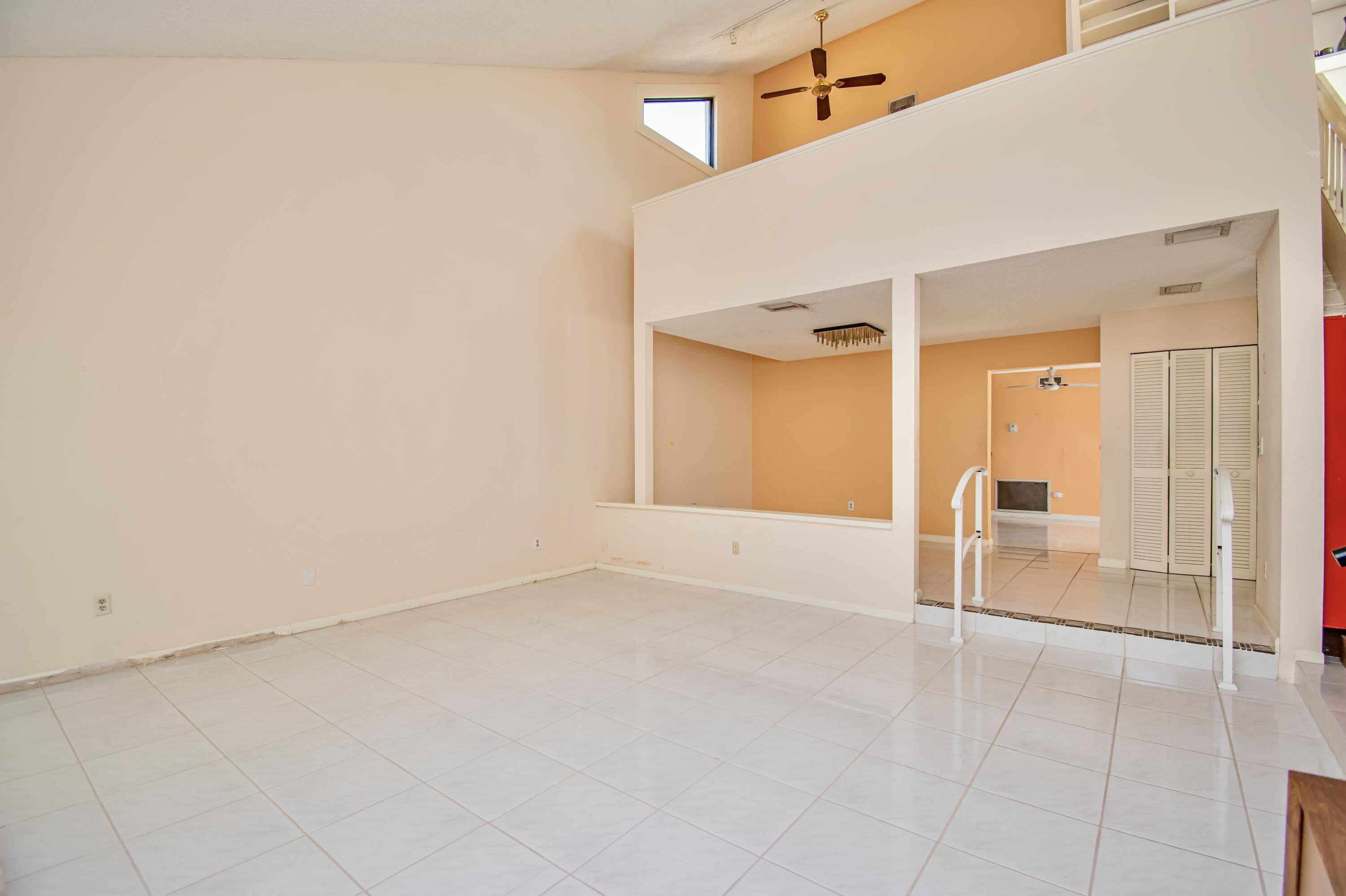 7671 Sierra Terrace W