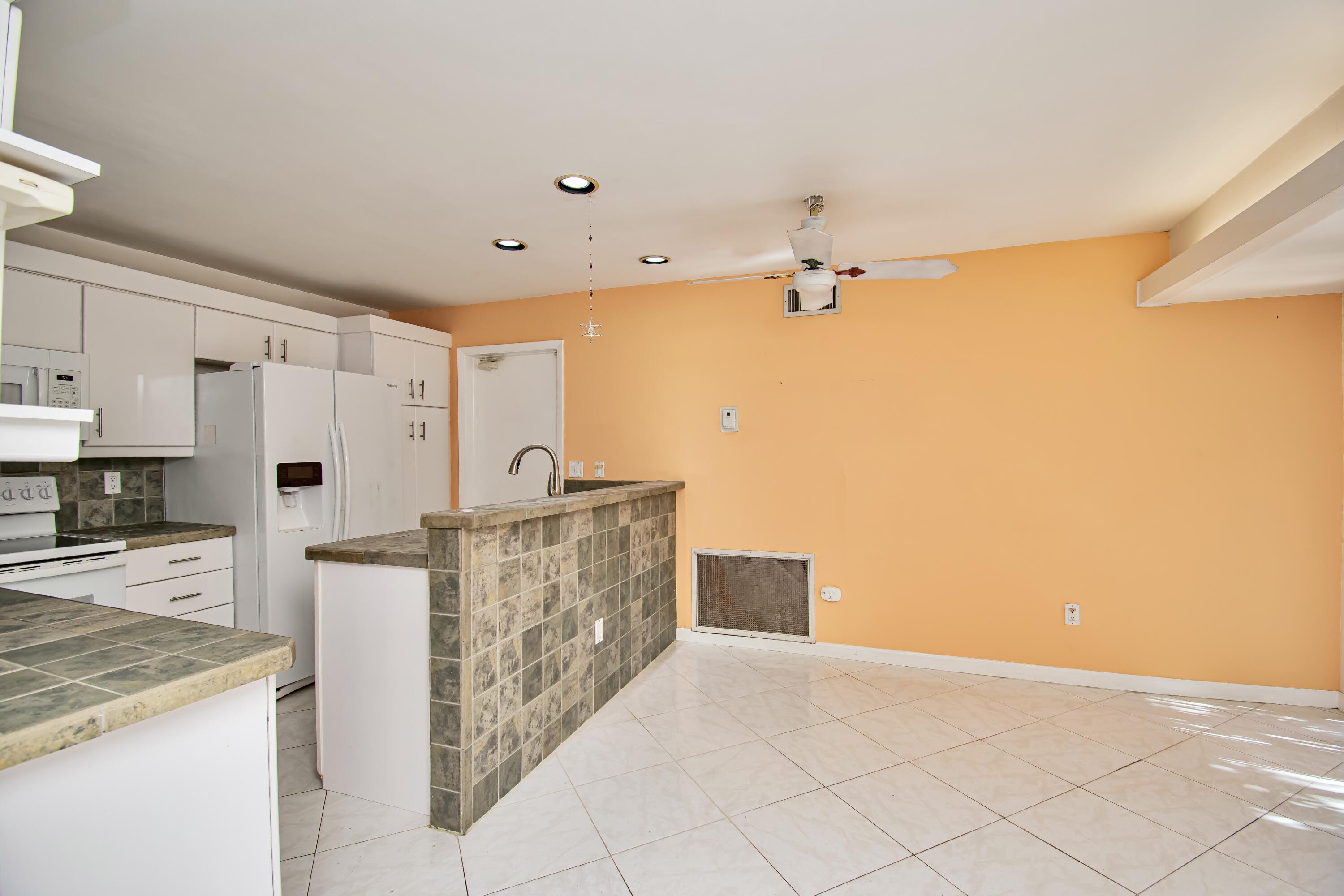 7671 Sierra Terrace W