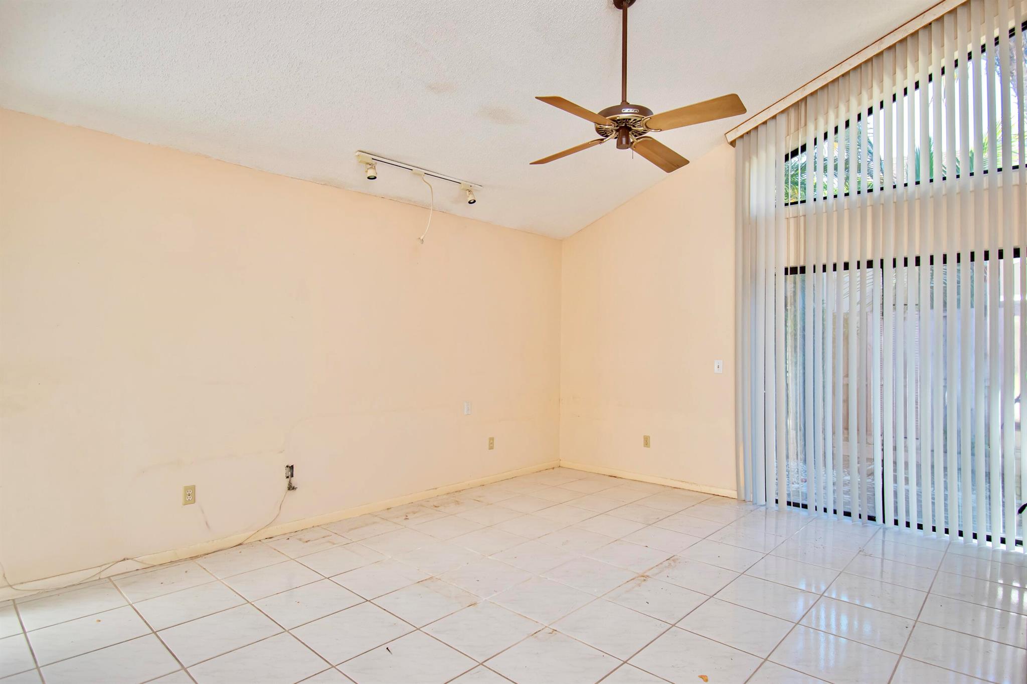 7671 Sierra Terrace W