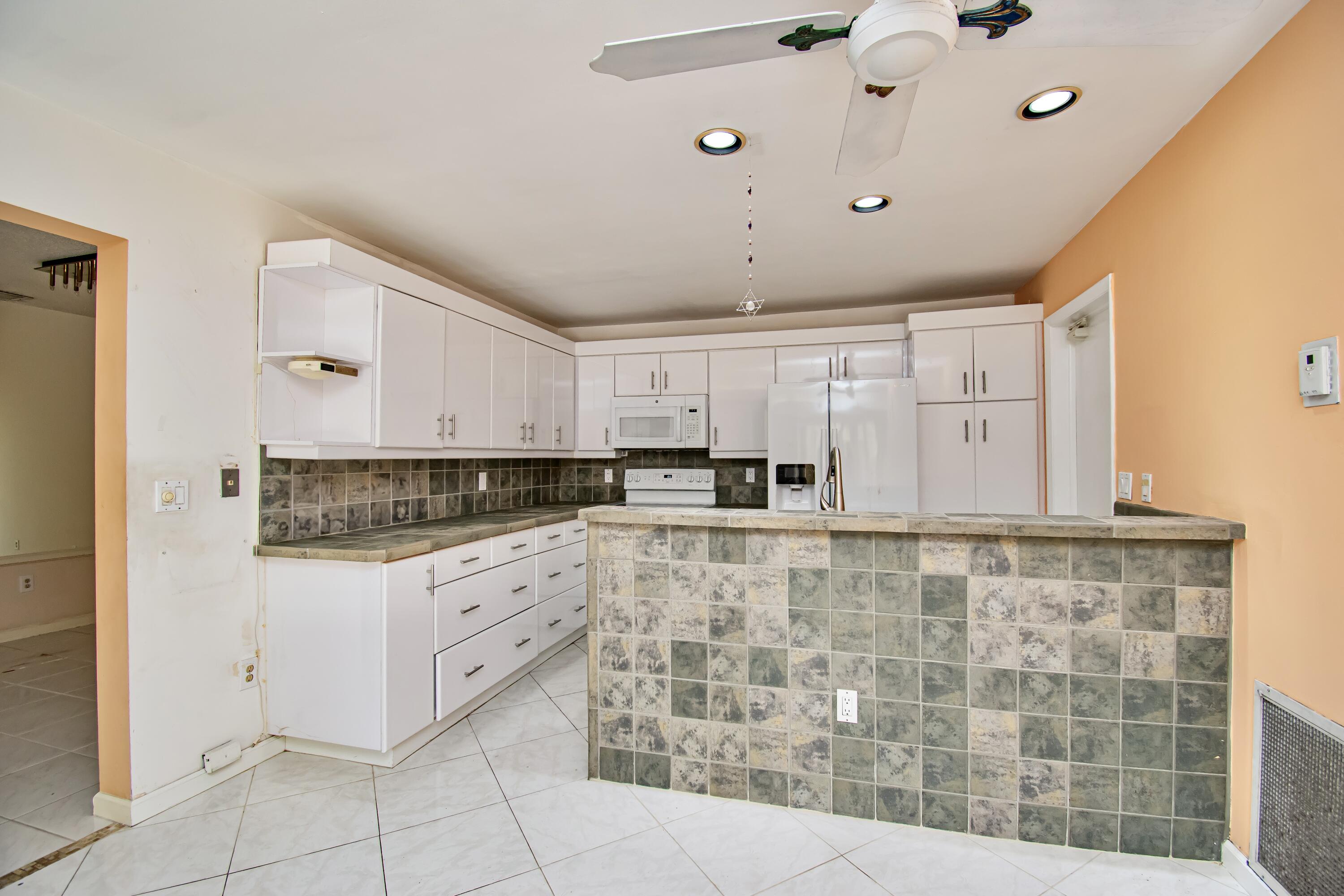 7671 Sierra Terrace W