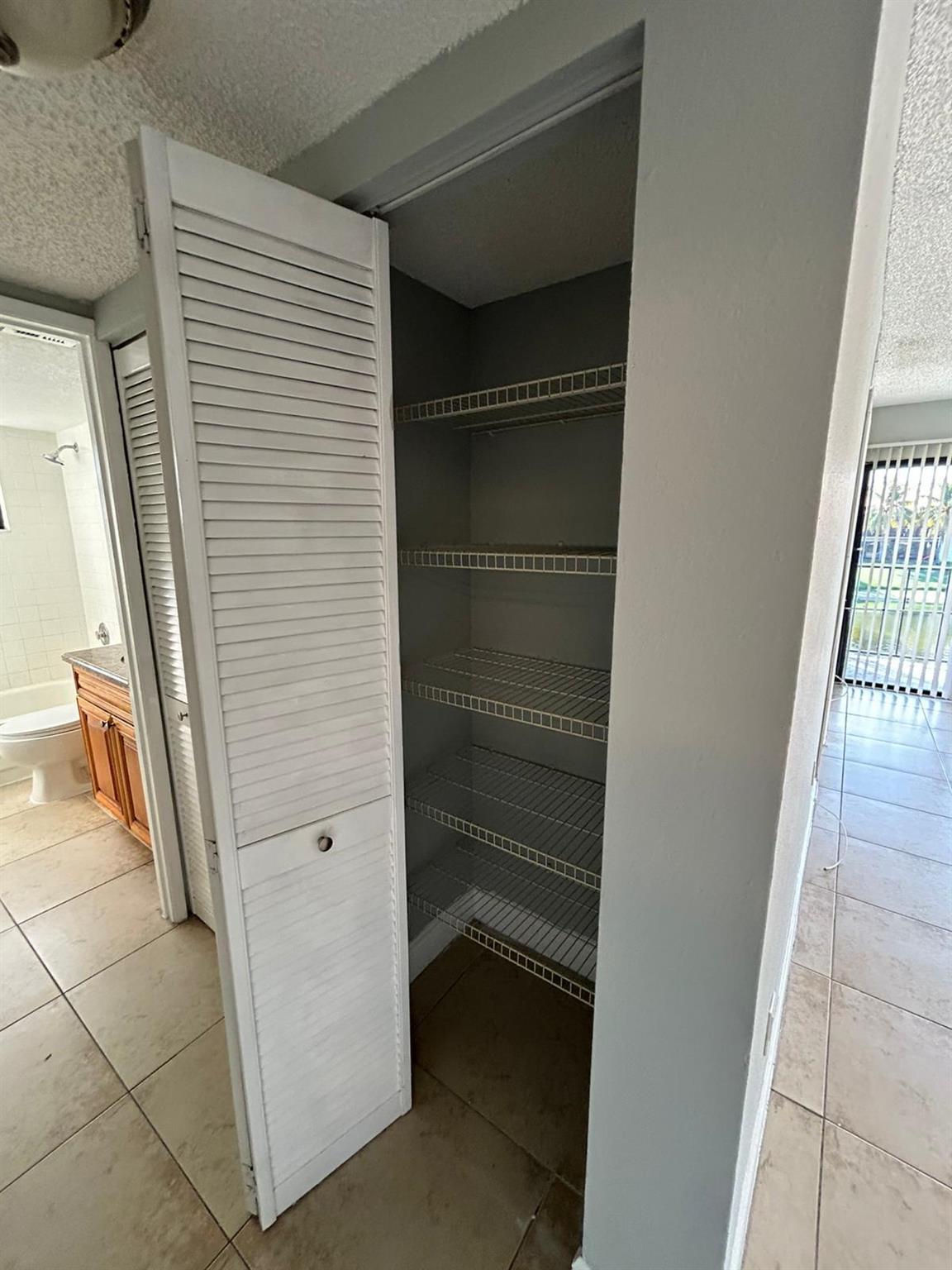 1493 Lake Crystal Drive F