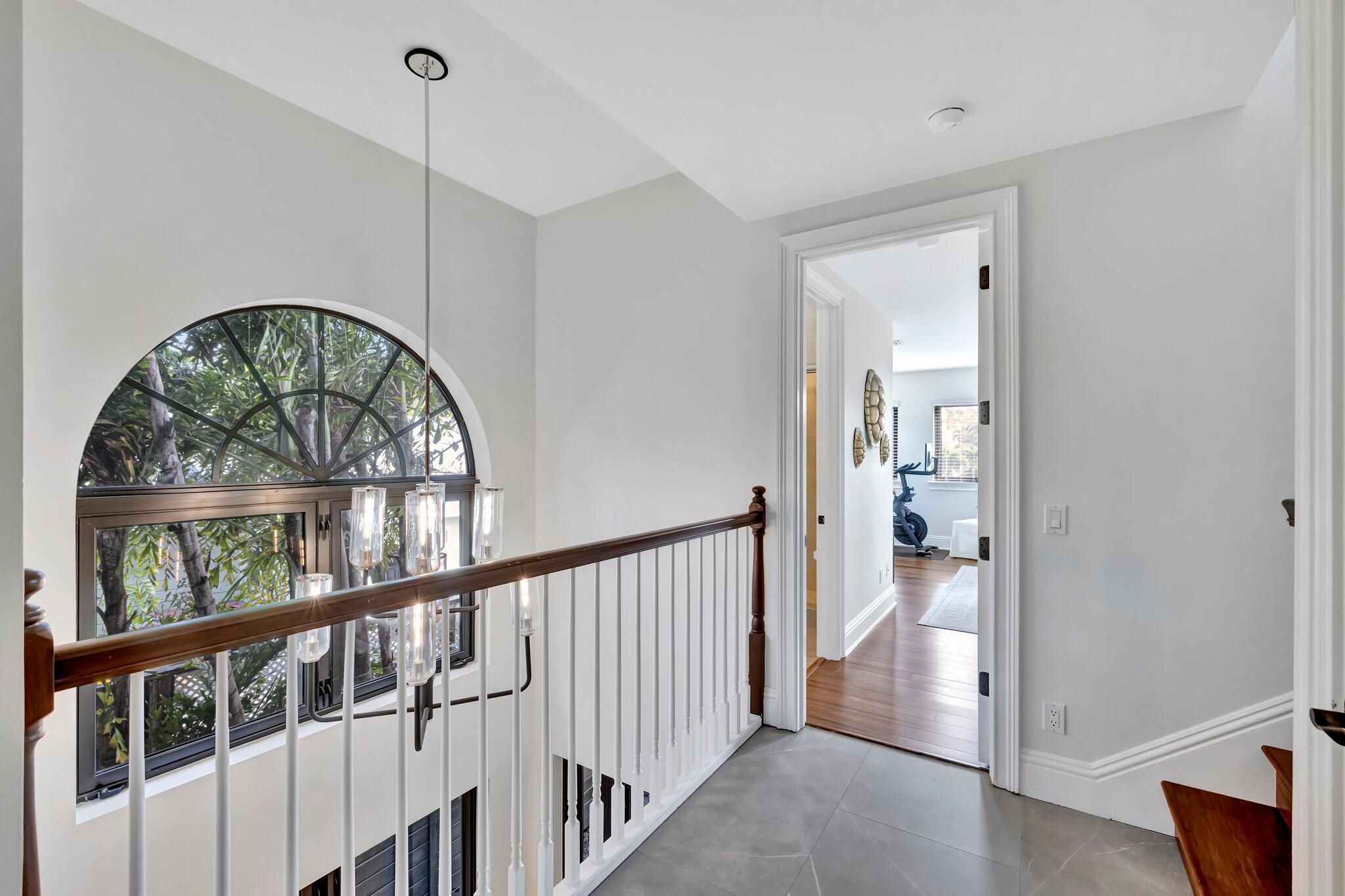 1627 NE 1st Street