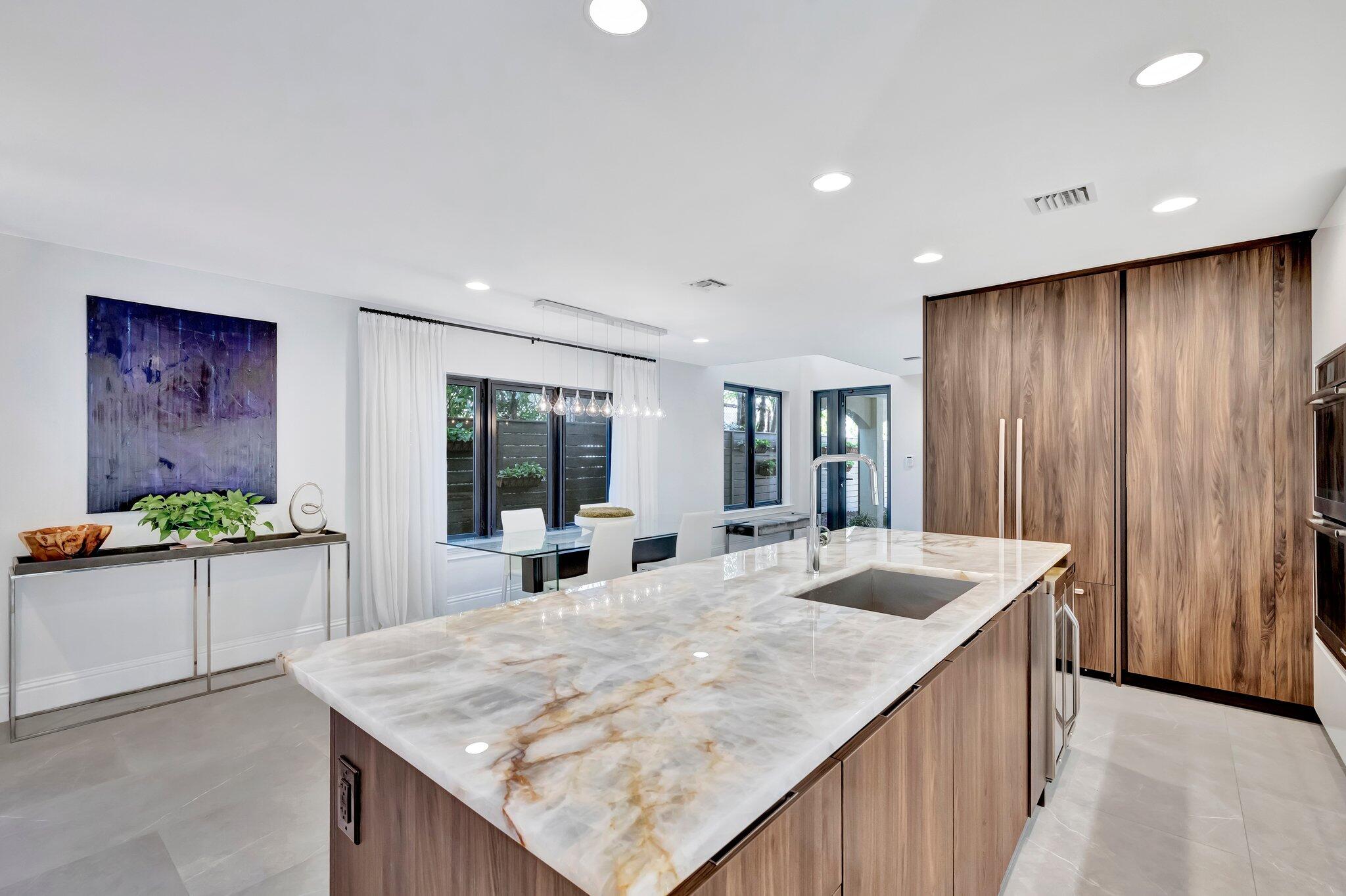 1627 NE 1st Street
