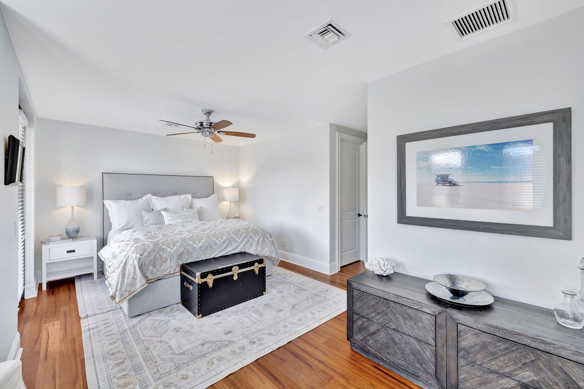 1627 NE 1st Street
