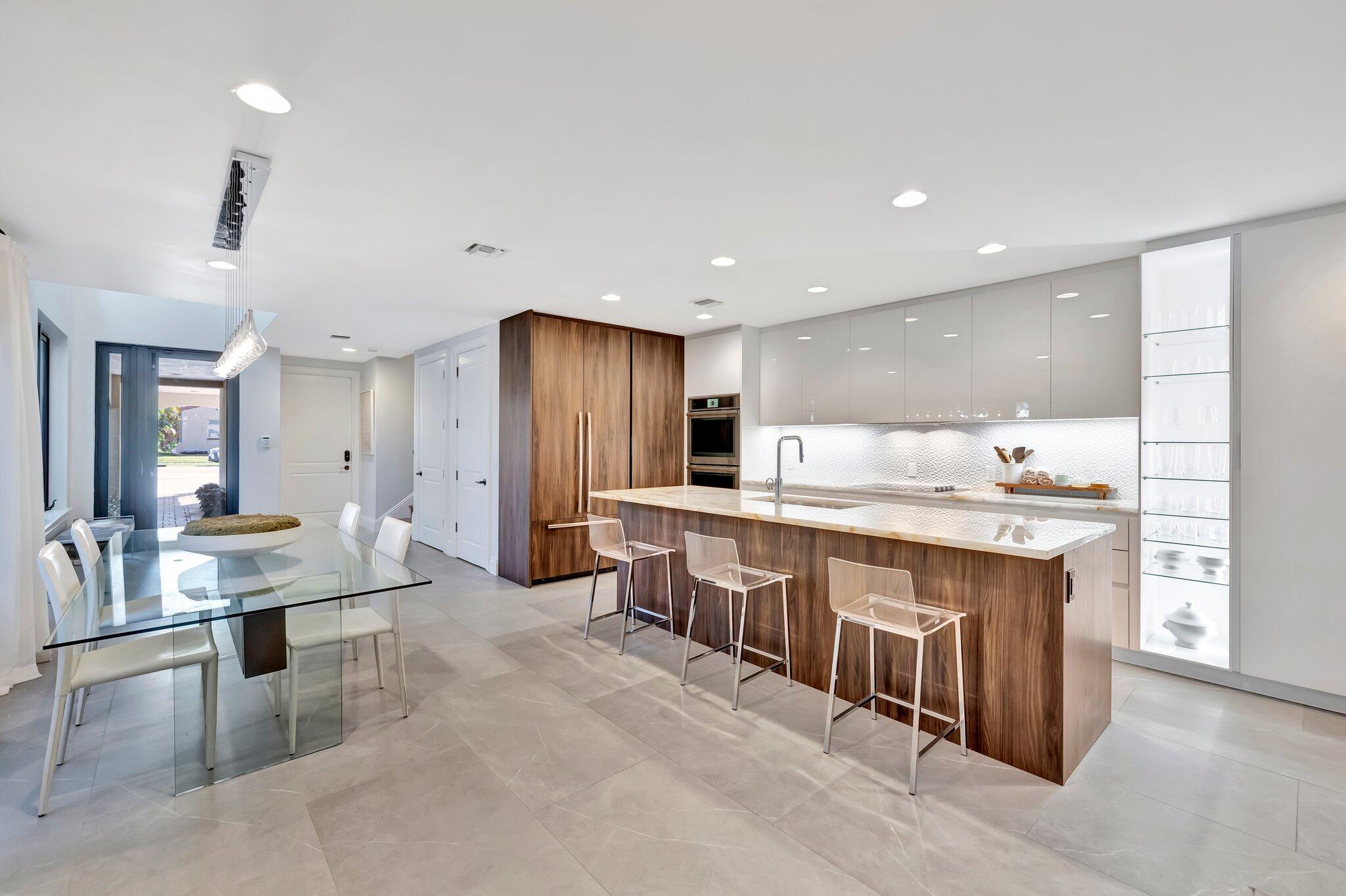 1627 NE 1st Street