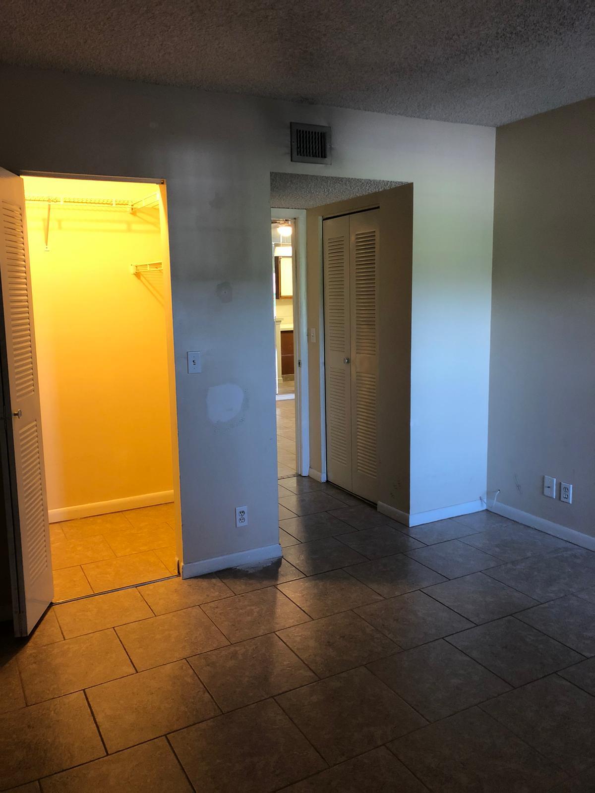 4205 S 57th Avenue B