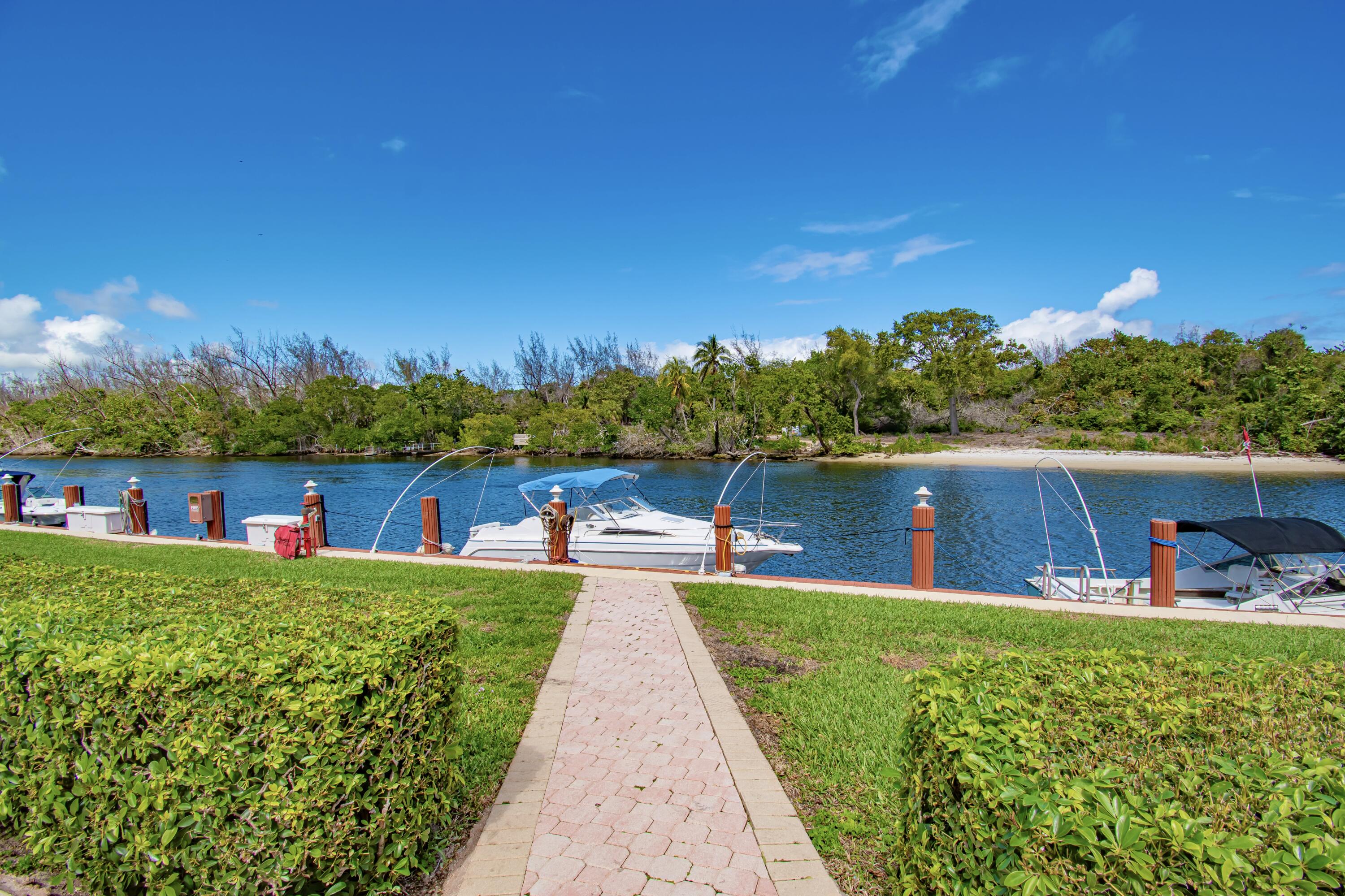 1629 Riverview Road 420