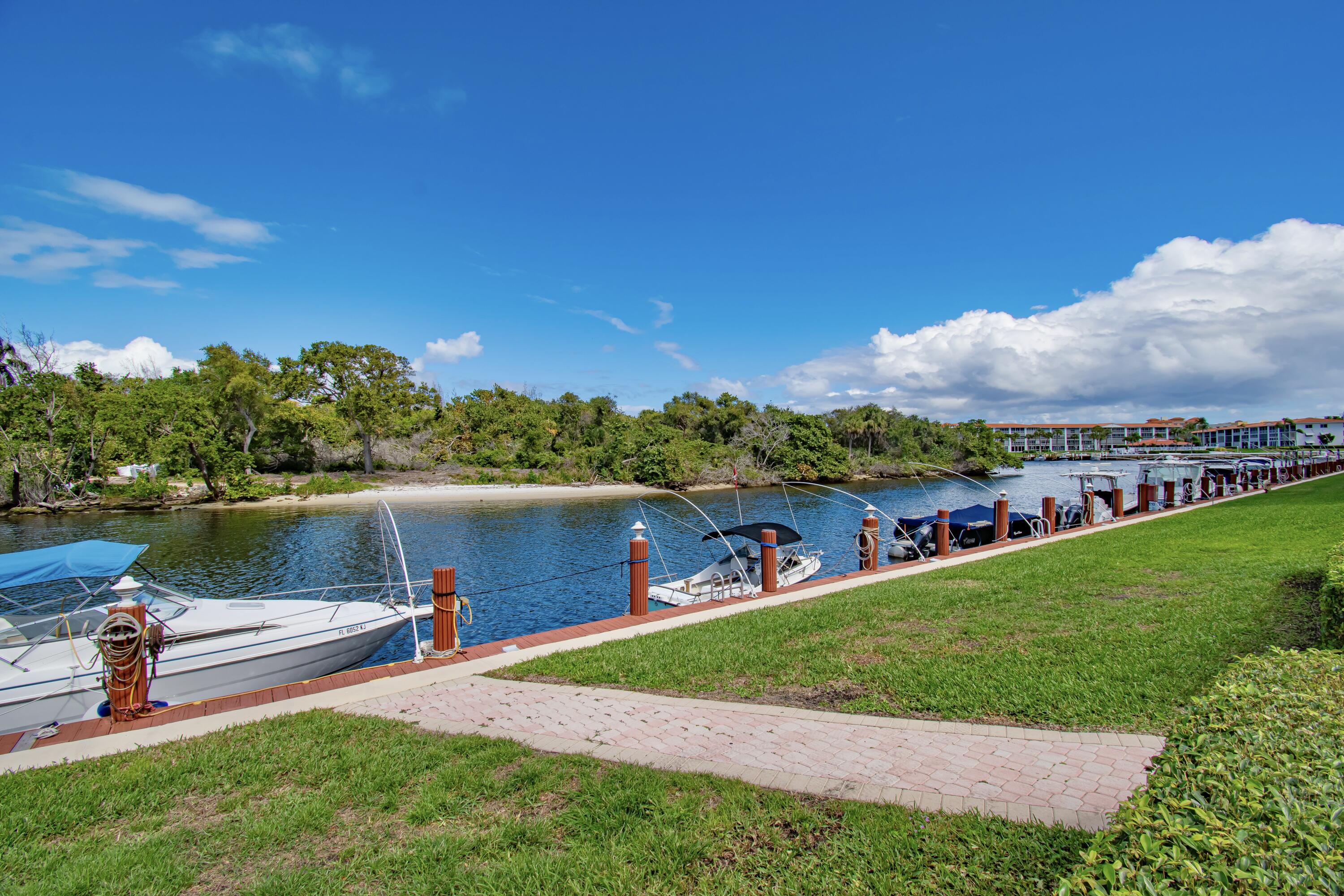 1629 Riverview Road 420