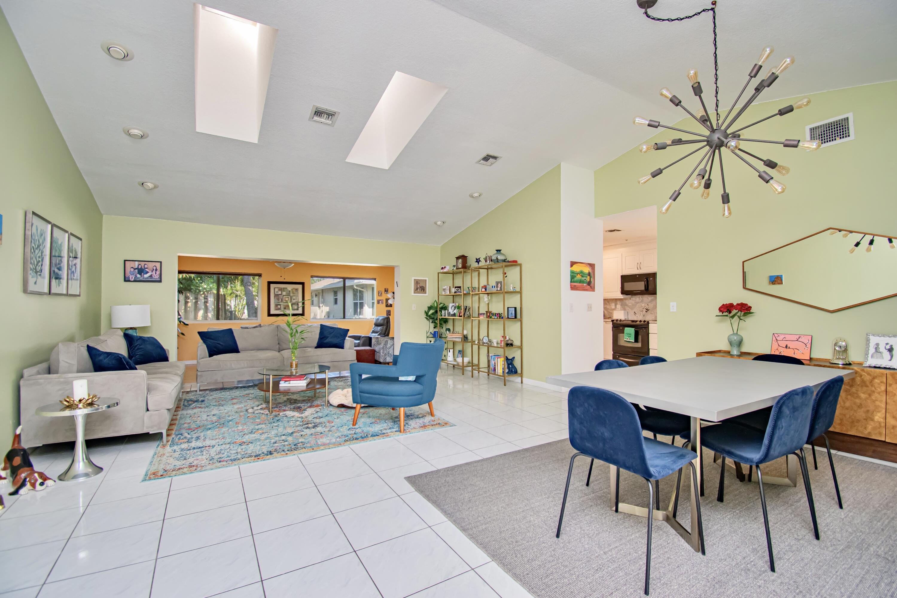 7984 Chula Vista Crescent
