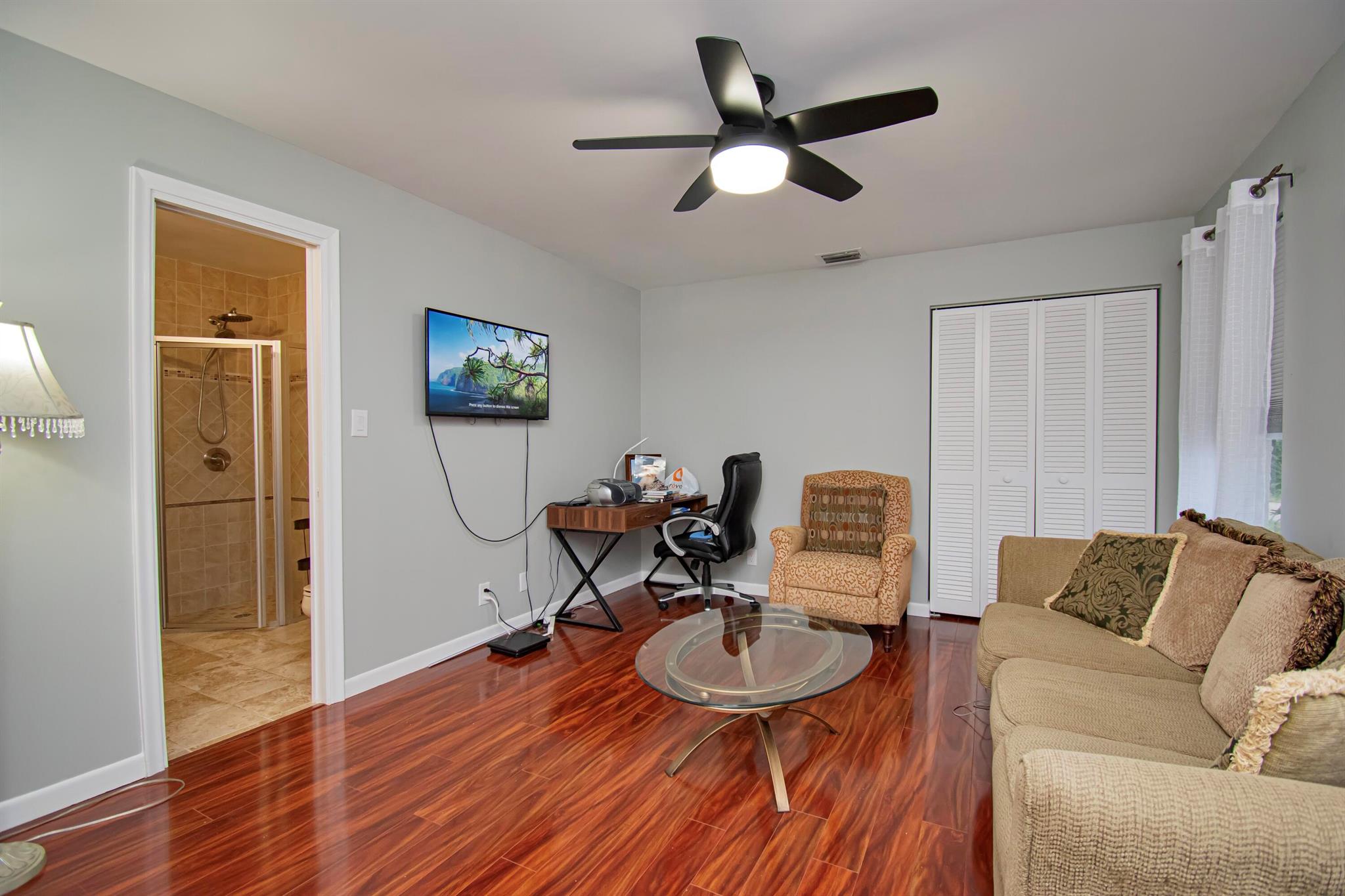 7838 Cypress Cres Crescent