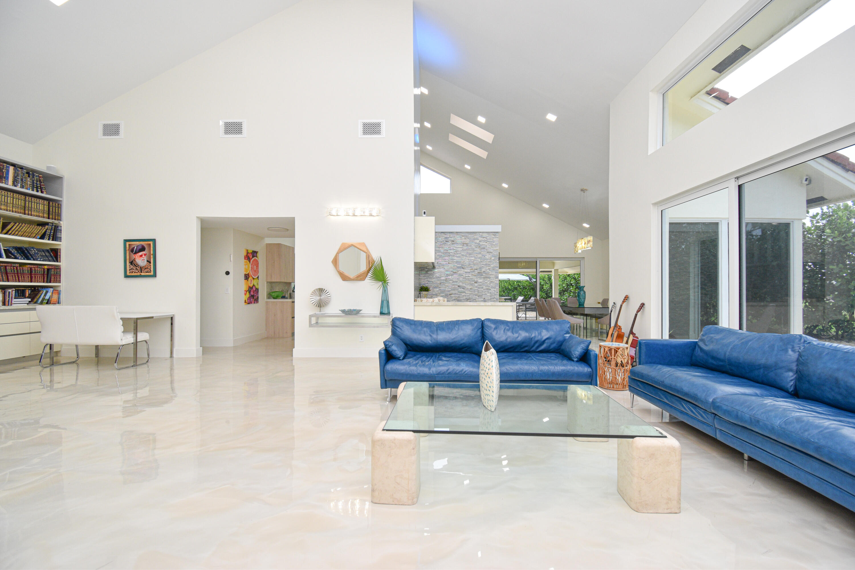 7351 Valencia Drive