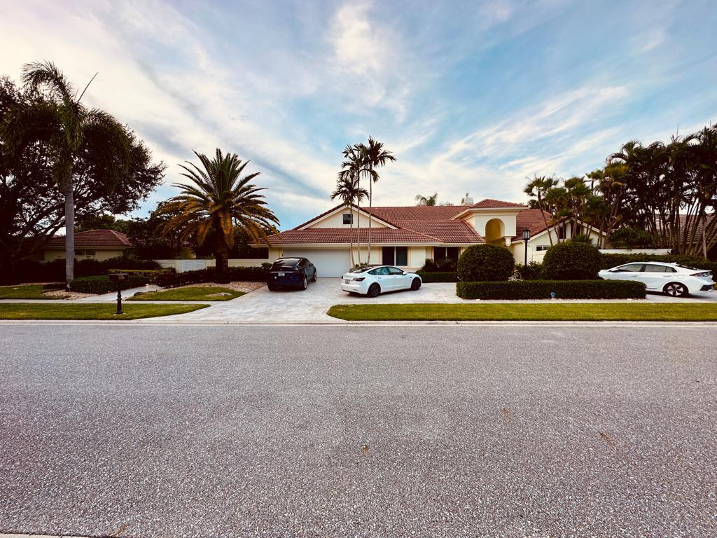 7351 Valencia Drive