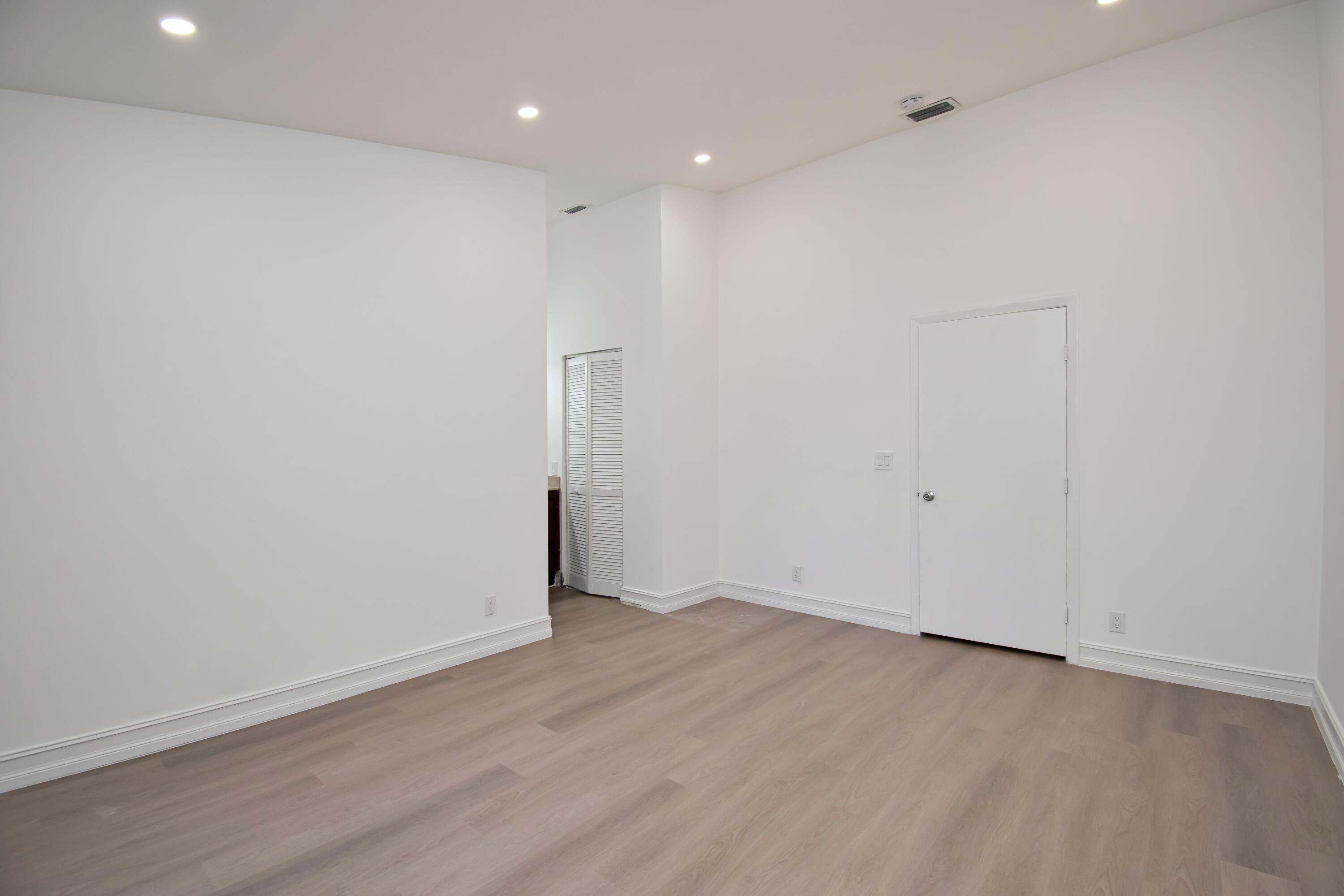 7790 Lago Del Mar Drive 904