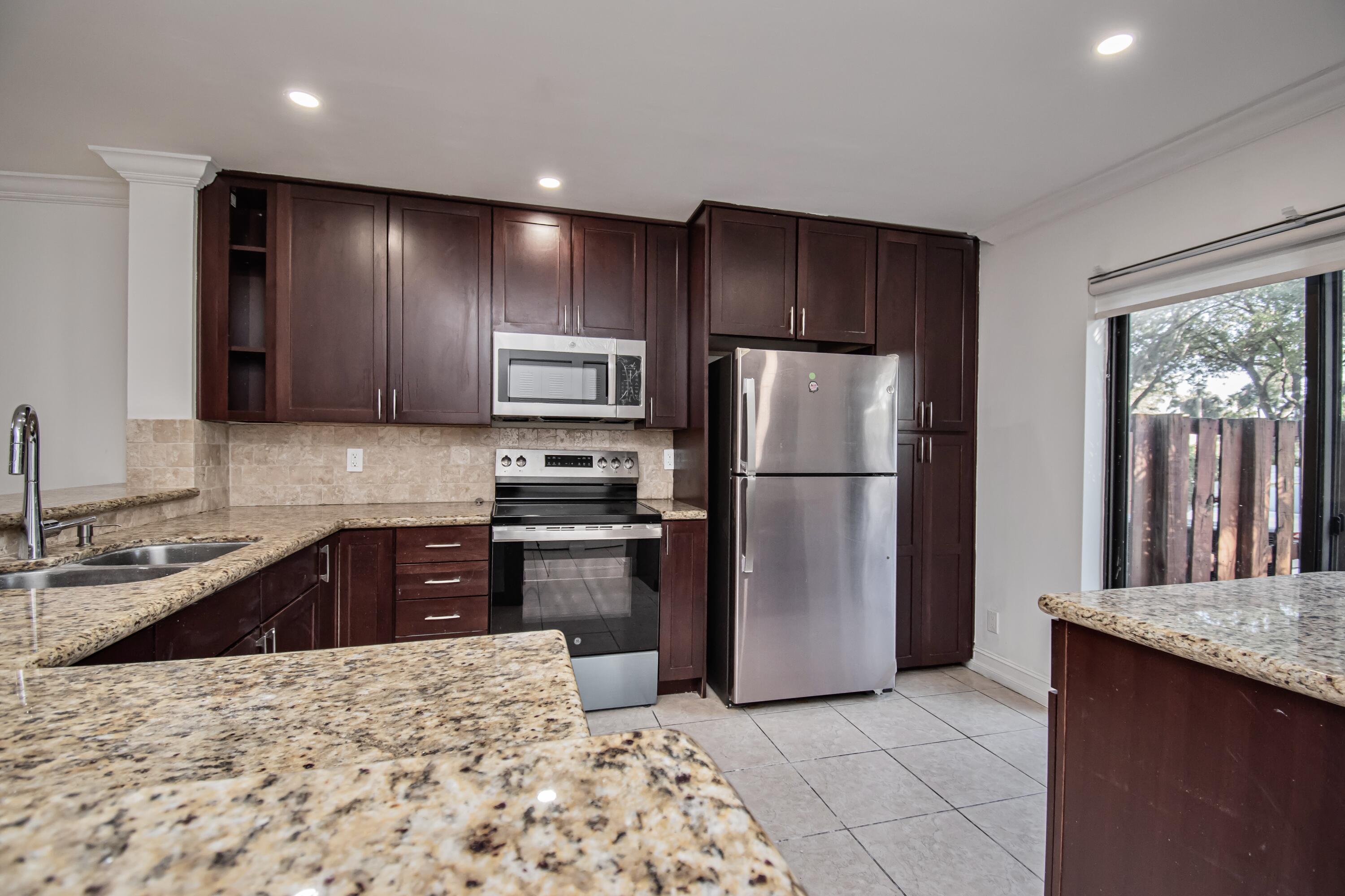 7790 Lago Del Mar Drive 904