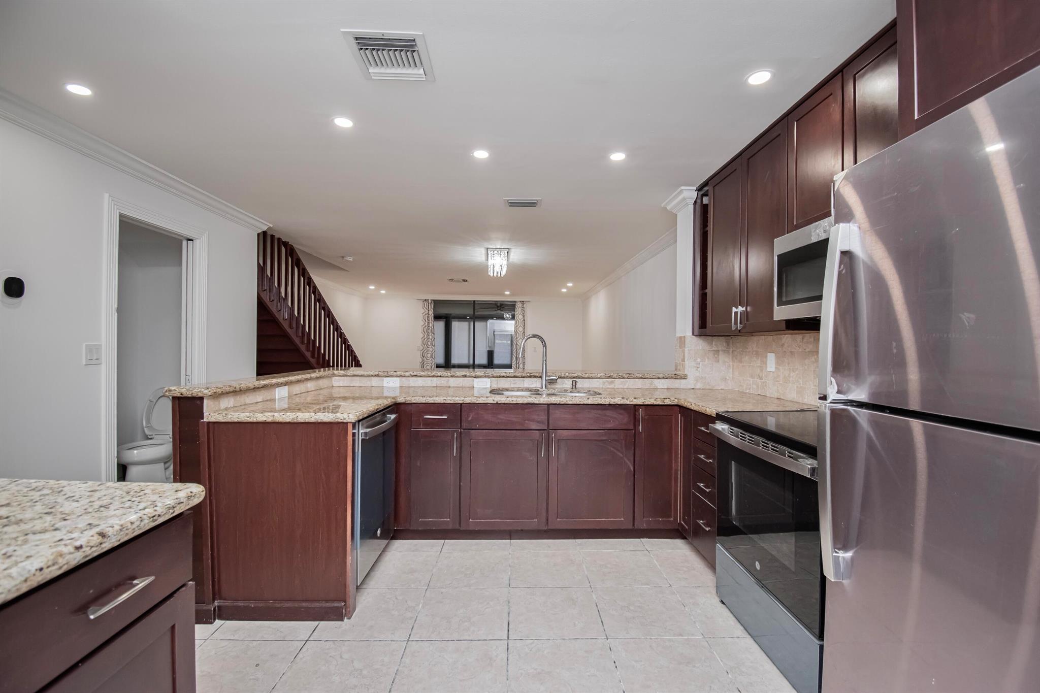 7790 Lago Del Mar Drive 904