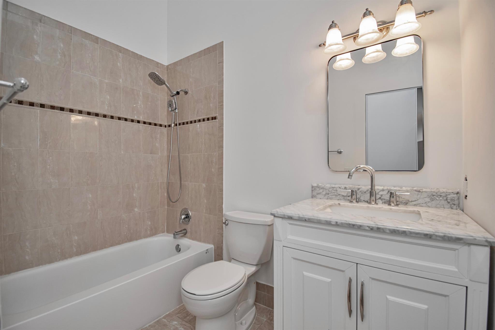 7790 Lago Del Mar Drive 904