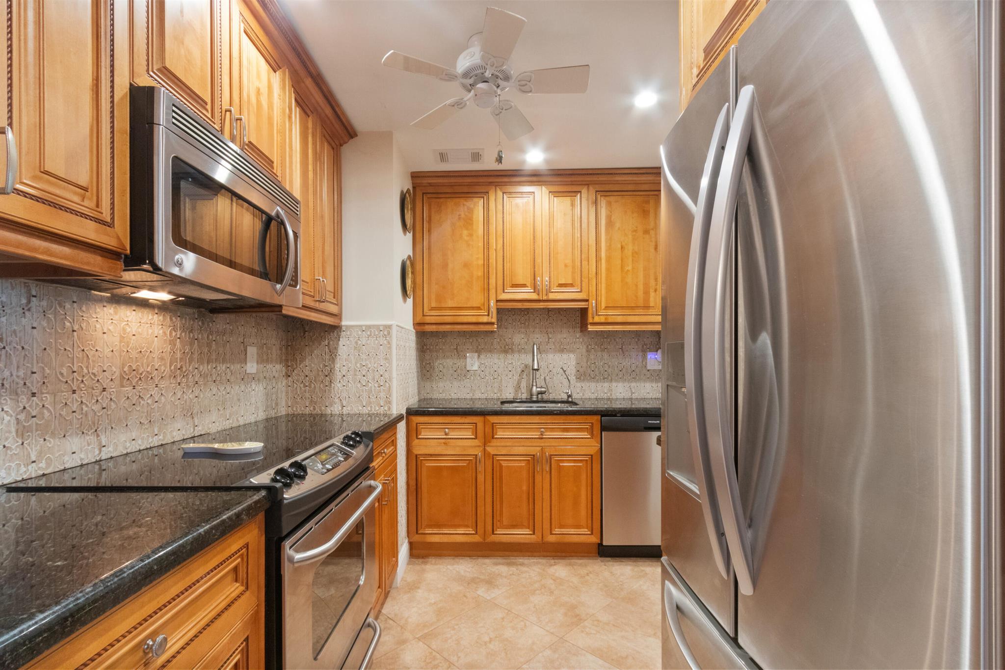 1198 Hillsboro Mile 126