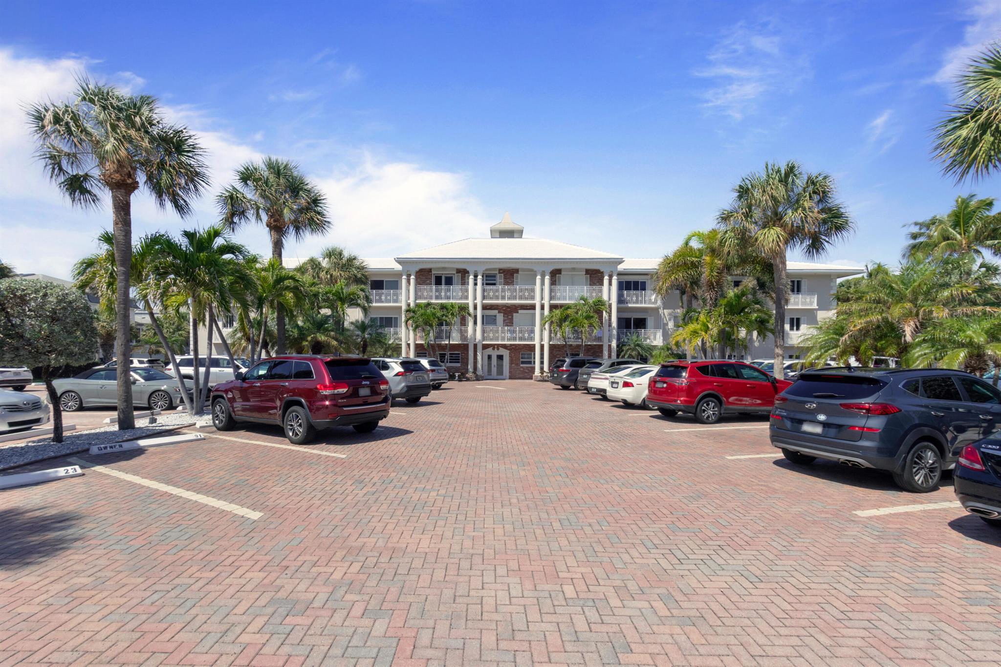 1198 Hillsboro Mile 126